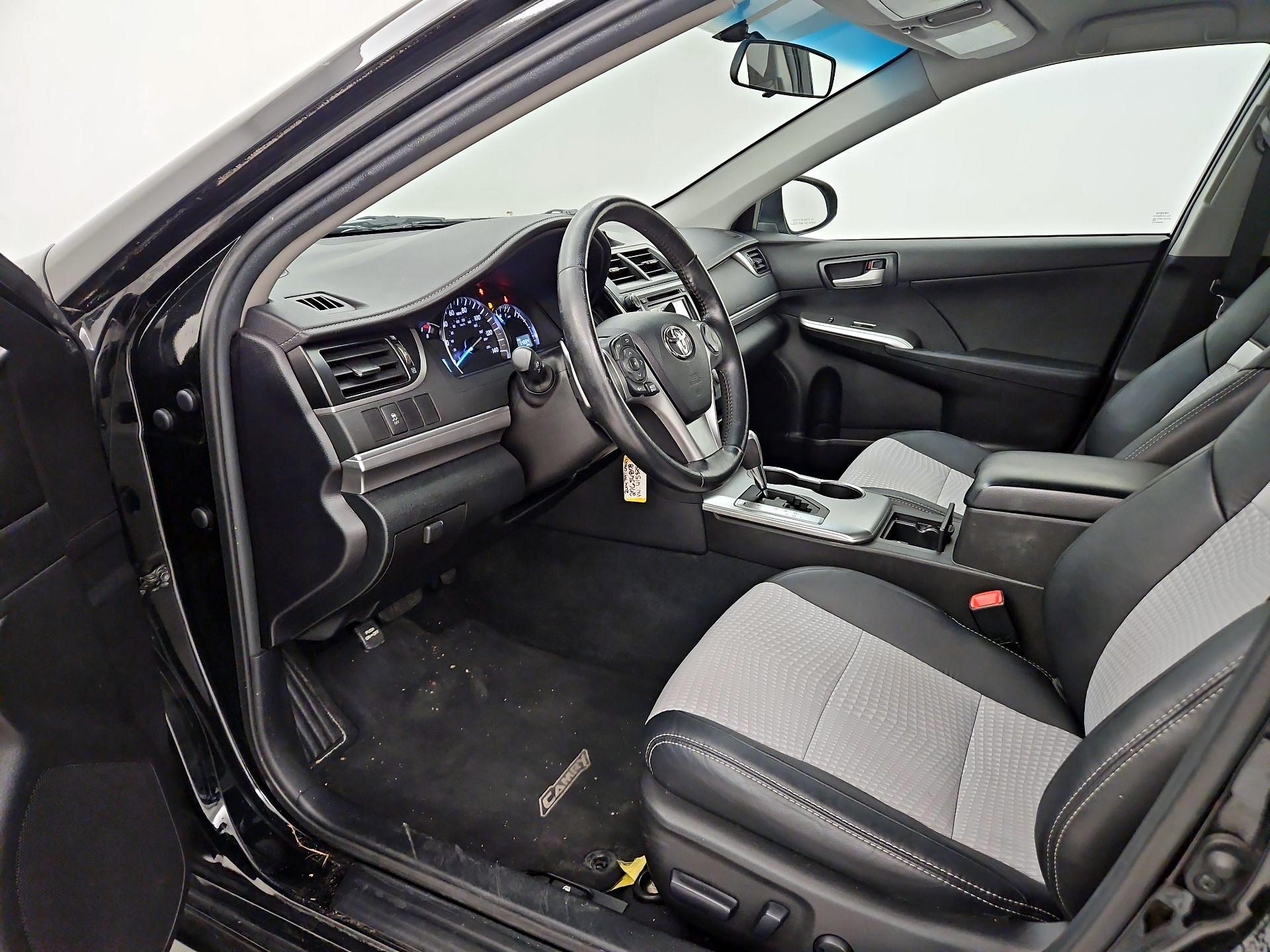 Thumbnail: 2014 Toyota Camry - 11