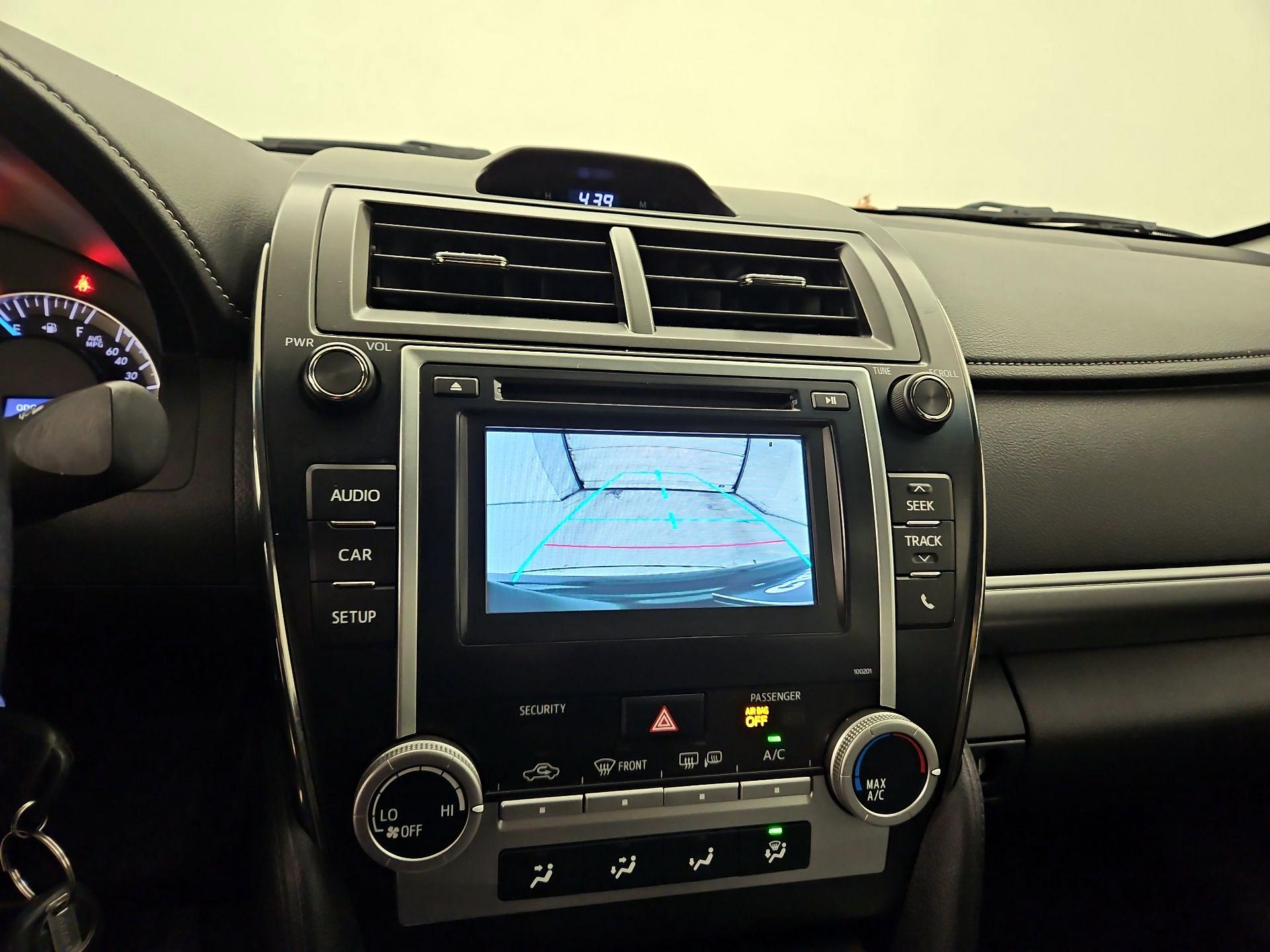 Thumbnail: 2014 Toyota Camry - 14