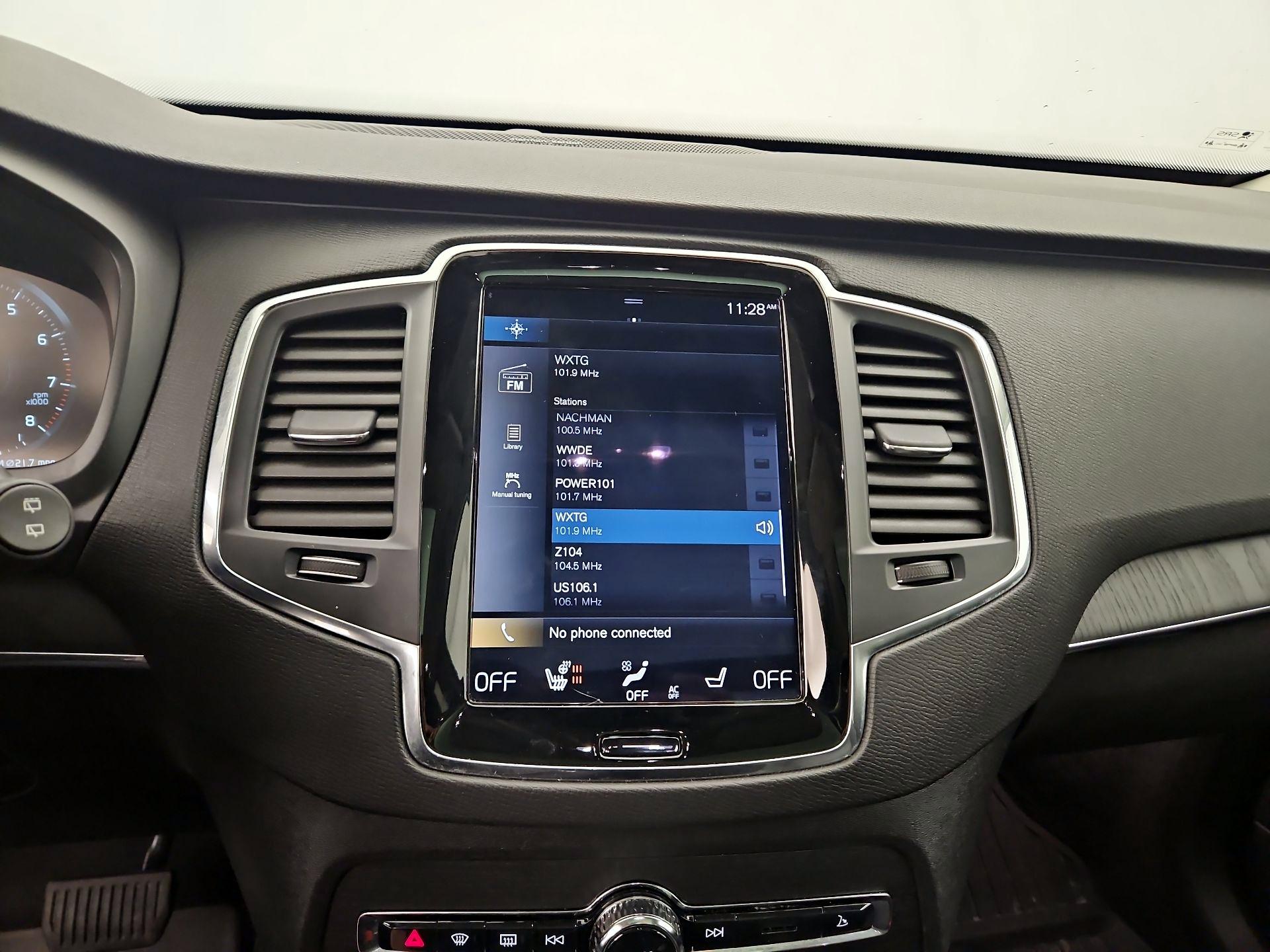 Thumbnail: 2020 Volvo XC90 - 16