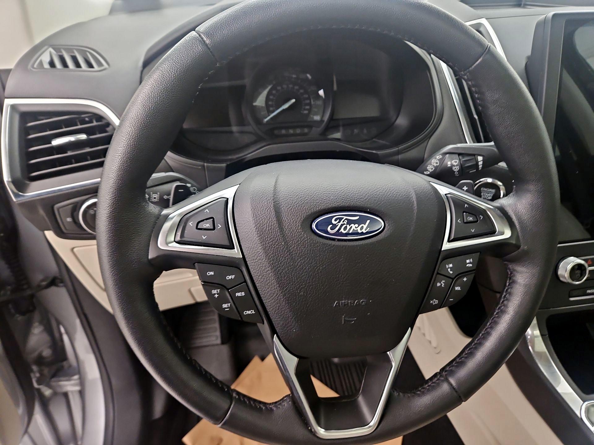 Thumbnail: 2023 Ford Edge - 10