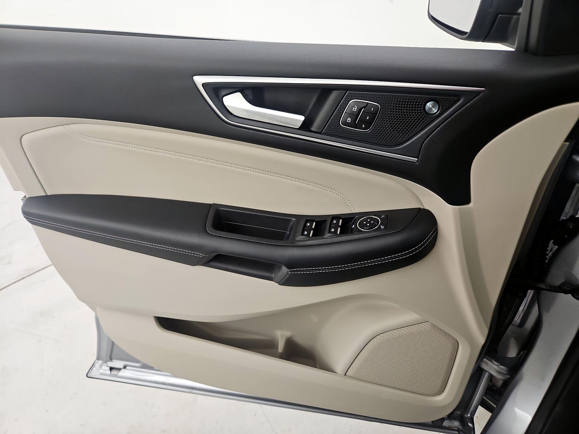 Thumbnail: 2023 Ford Edge - 12