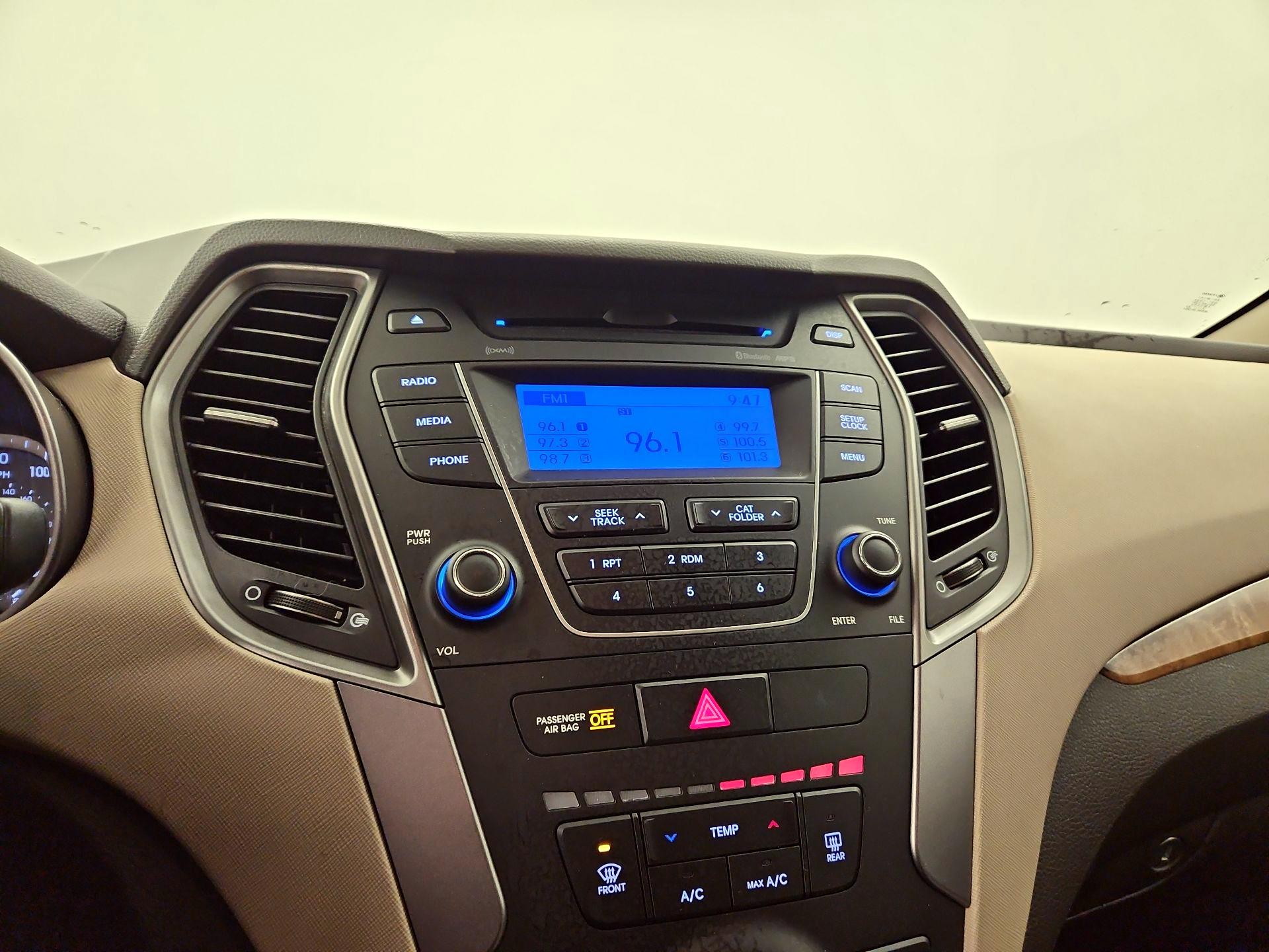 Thumbnail: 2016 Hyundai Santa Fe - 14