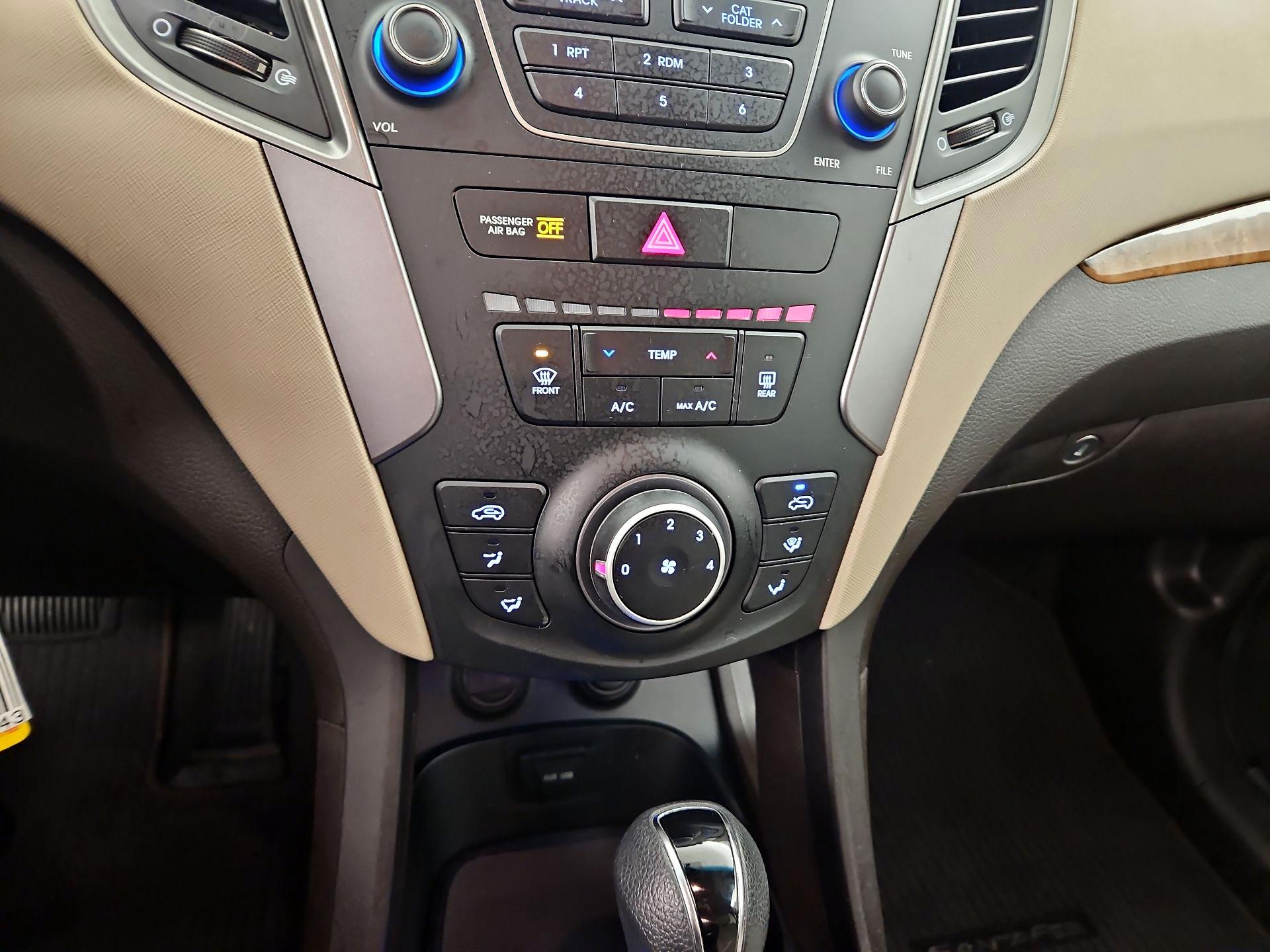 Thumbnail: 2016 Hyundai Santa Fe - 15