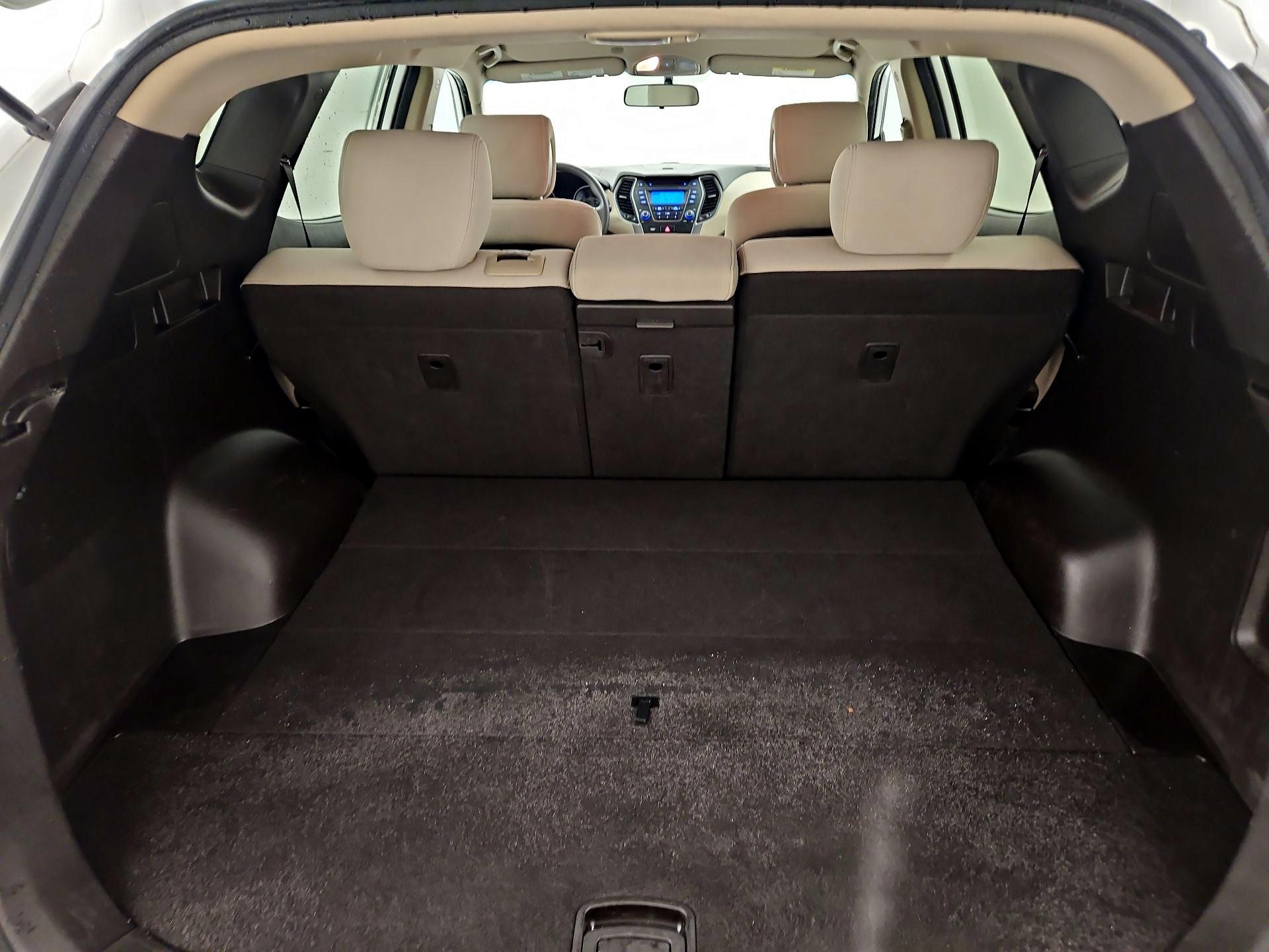 Thumbnail: 2016 Hyundai Santa Fe - 19