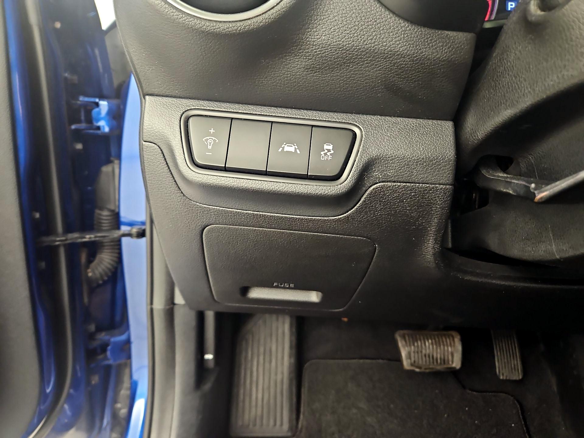 Thumbnail: 2019 Kia Forte - 13