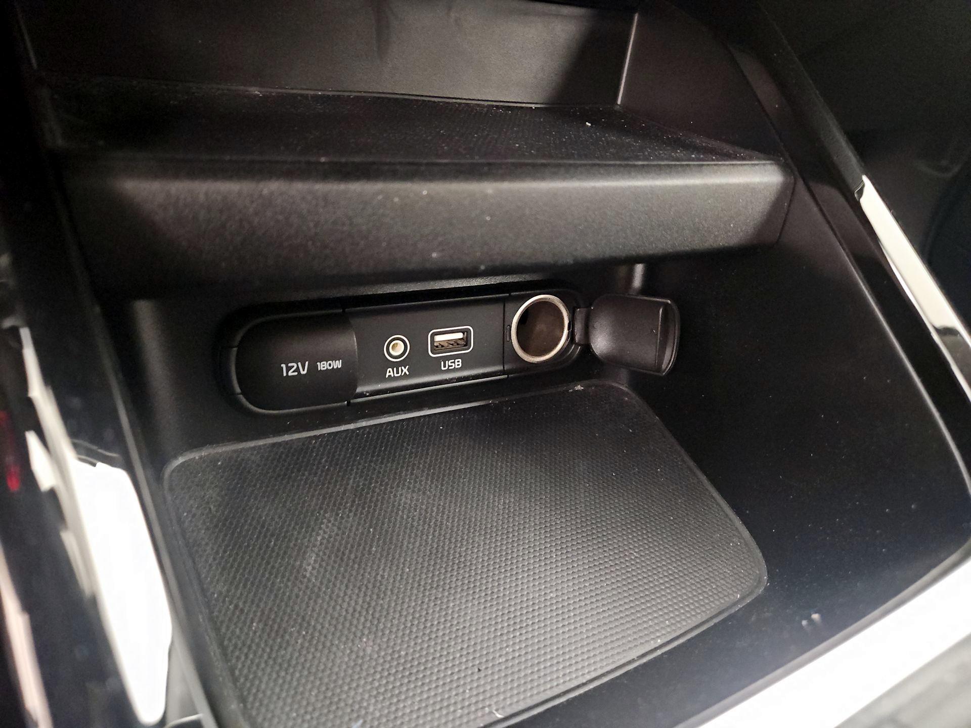 Thumbnail: 2019 Kia Forte - 18