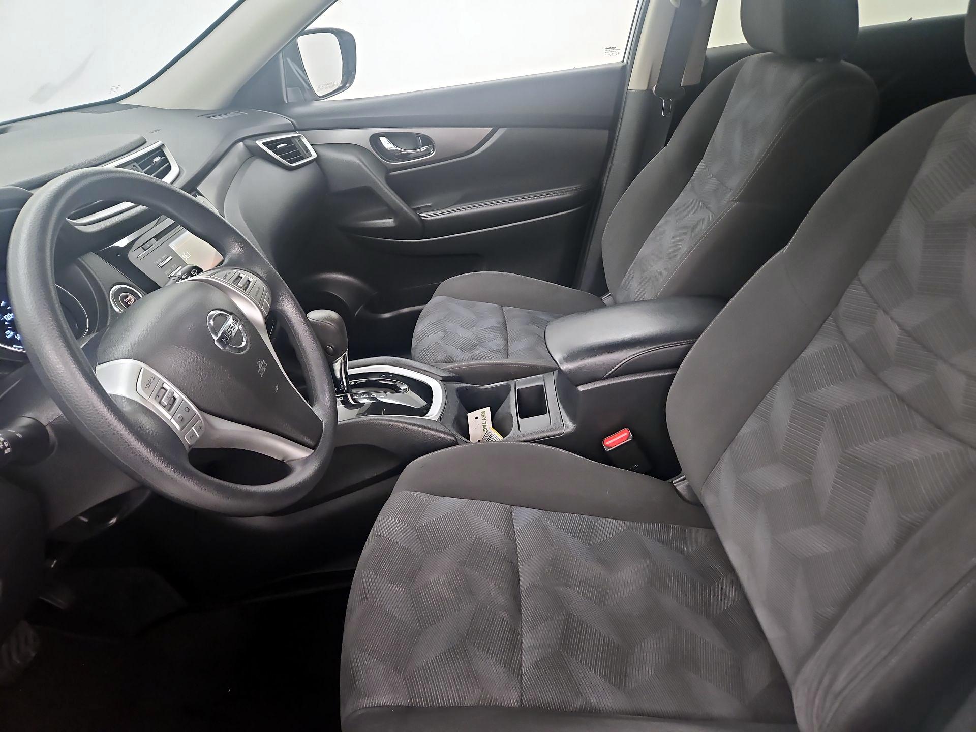 Thumbnail: 2016 Nissan Rogue - 11