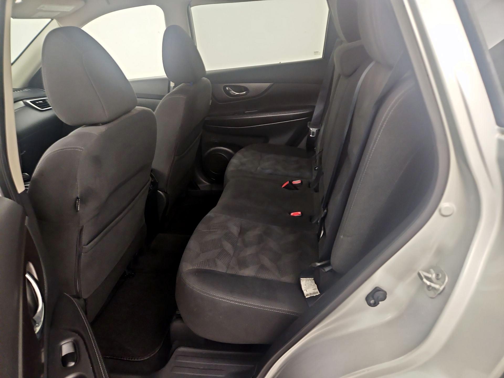 Thumbnail: 2016 Nissan Rogue - 19