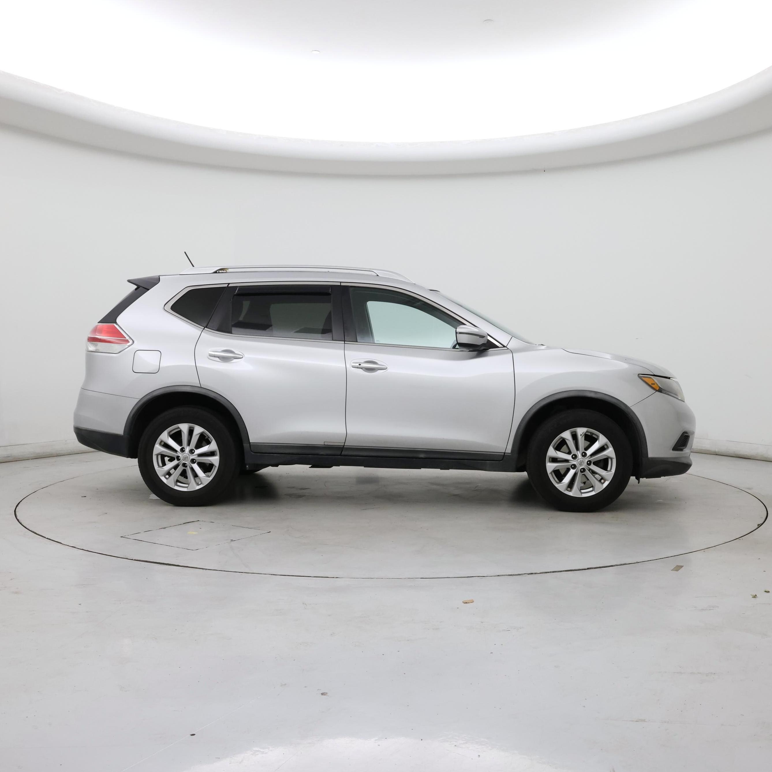 Thumbnail: 2016 Nissan Rogue - 7