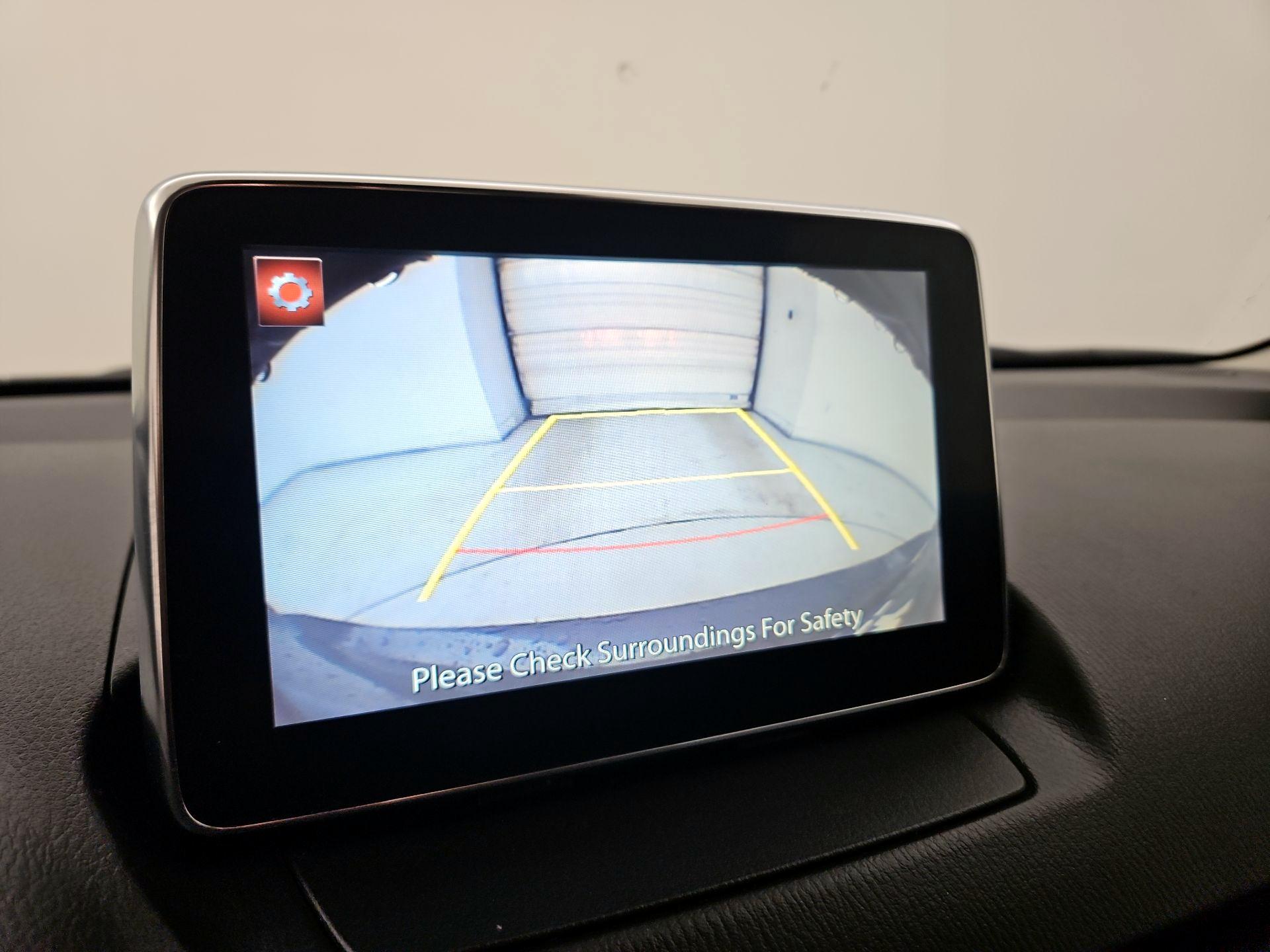 Thumbnail: 2018 Toyota Yaris iA - 14