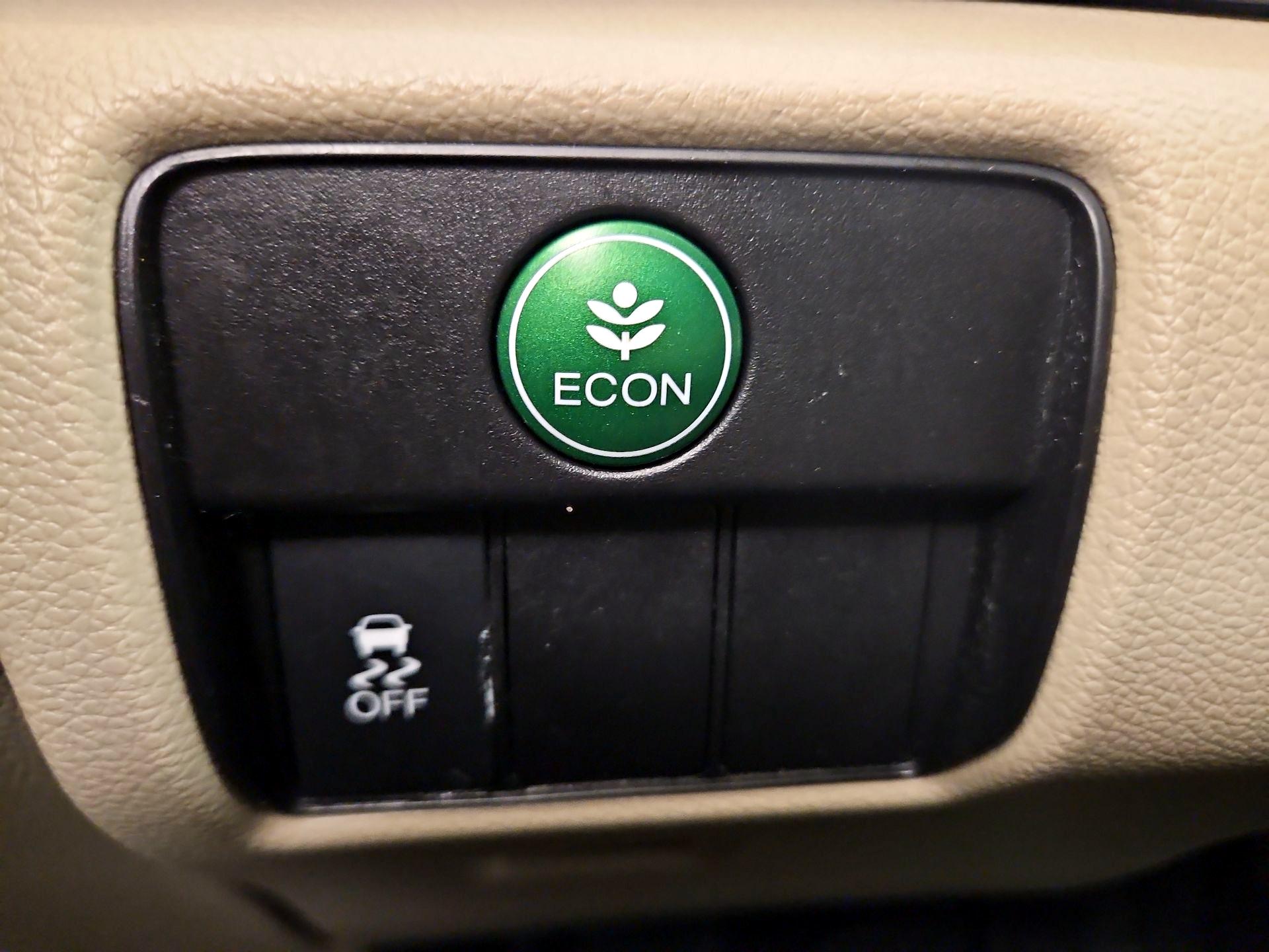 Thumbnail: 2015 Honda Accord - 13