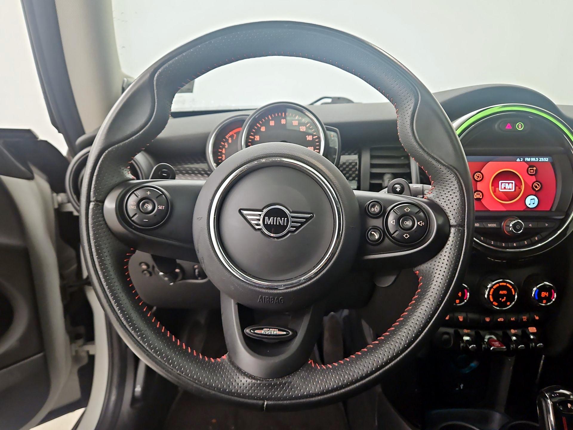 Thumbnail: 2021 MINI Cooper Hardtop - 10