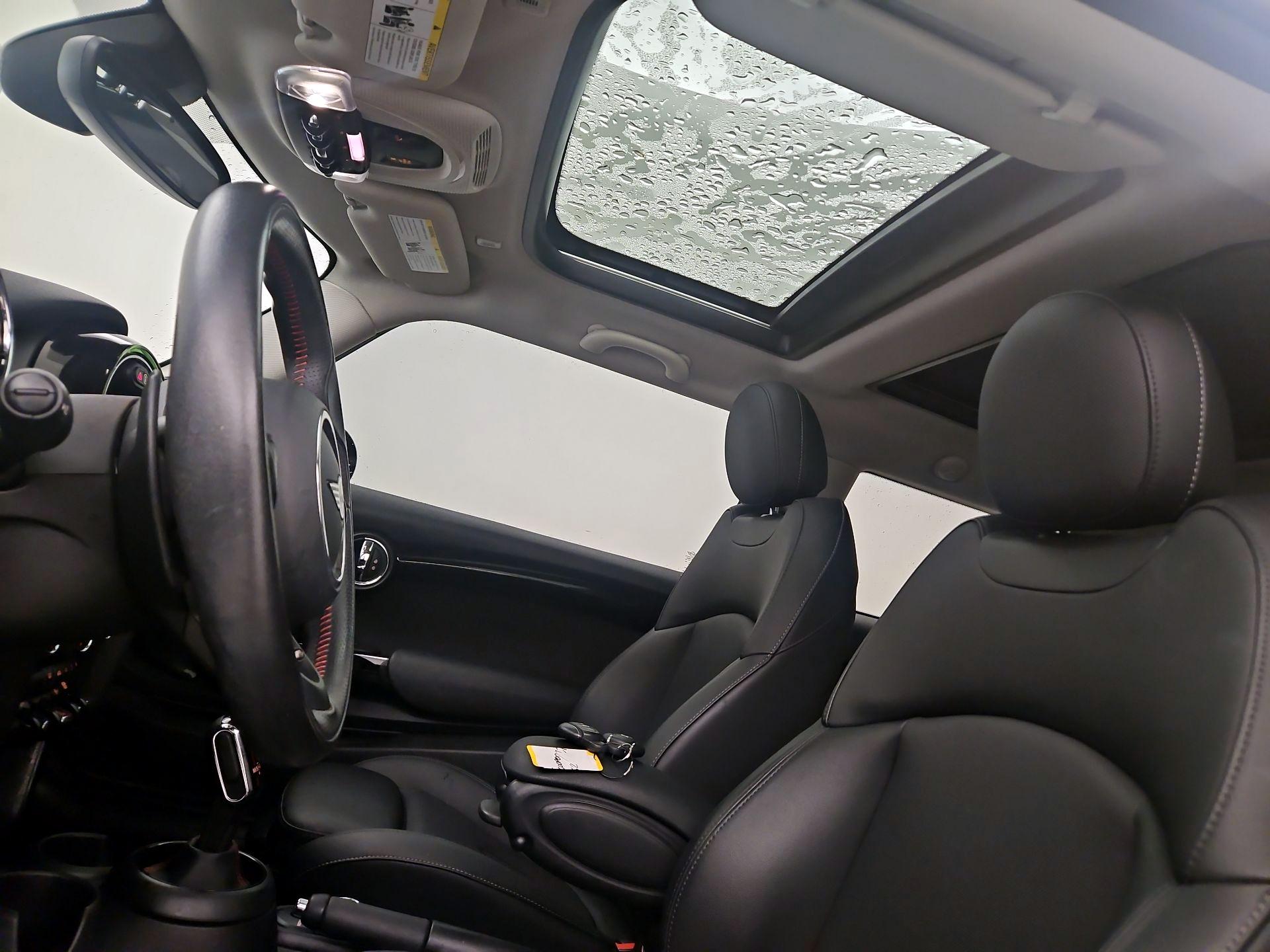 Thumbnail: 2021 MINI Cooper Hardtop - 19