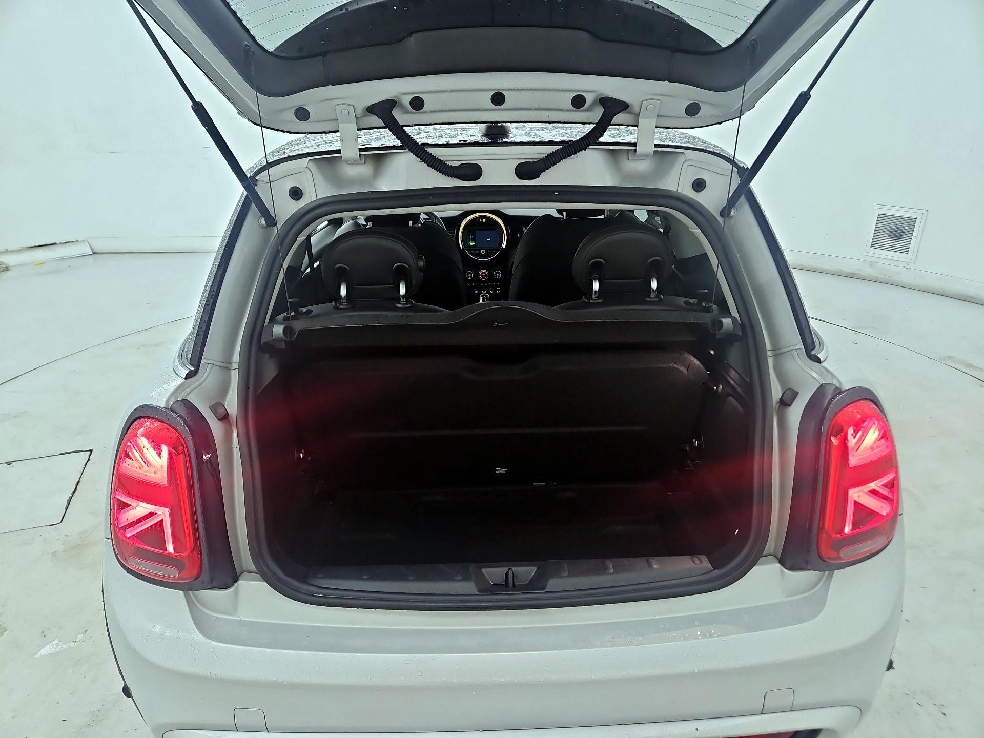 Thumbnail: 2021 MINI Cooper Hardtop - 20