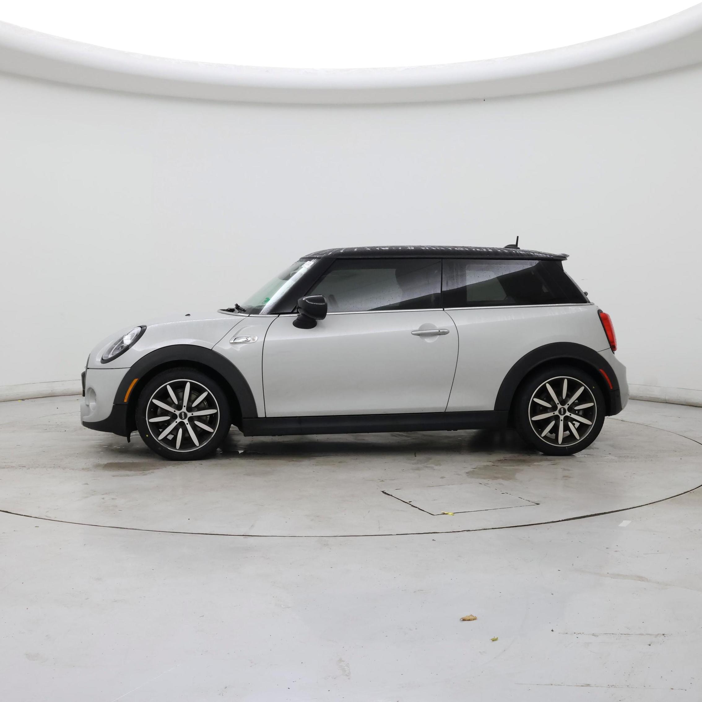 Thumbnail: 2021 MINI Cooper Hardtop - 3