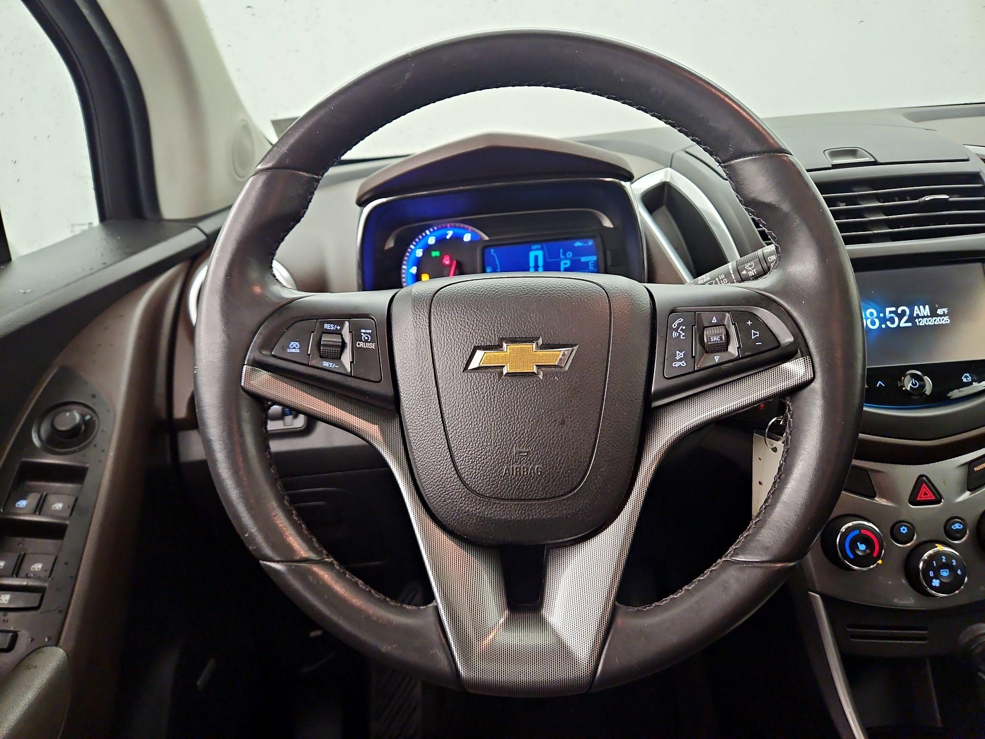 Thumbnail: 2016 Chevrolet Trax - 10