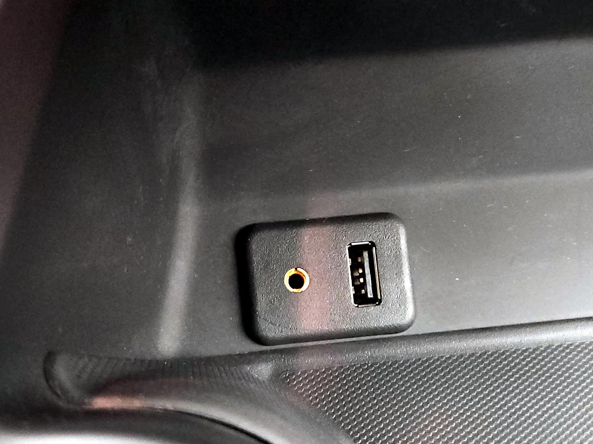 Thumbnail: 2016 Chevrolet Trax - 18