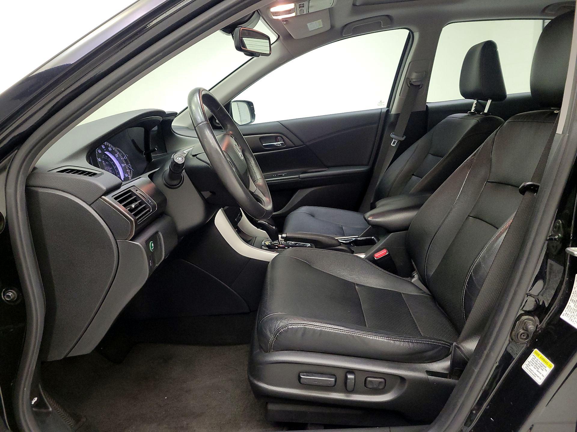 Thumbnail: 2015 Honda Accord - 9