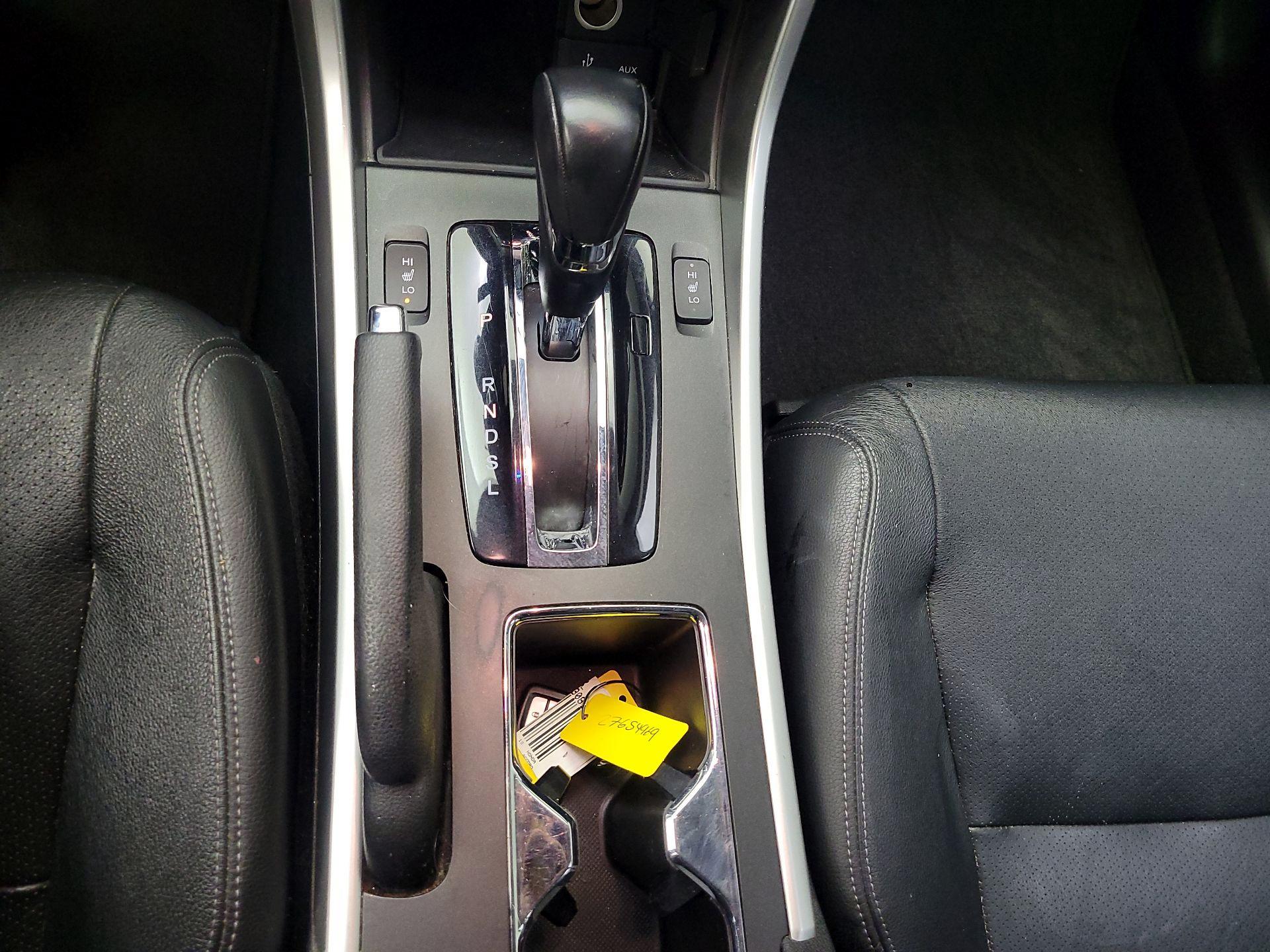 Thumbnail: 2015 Honda Accord - 15