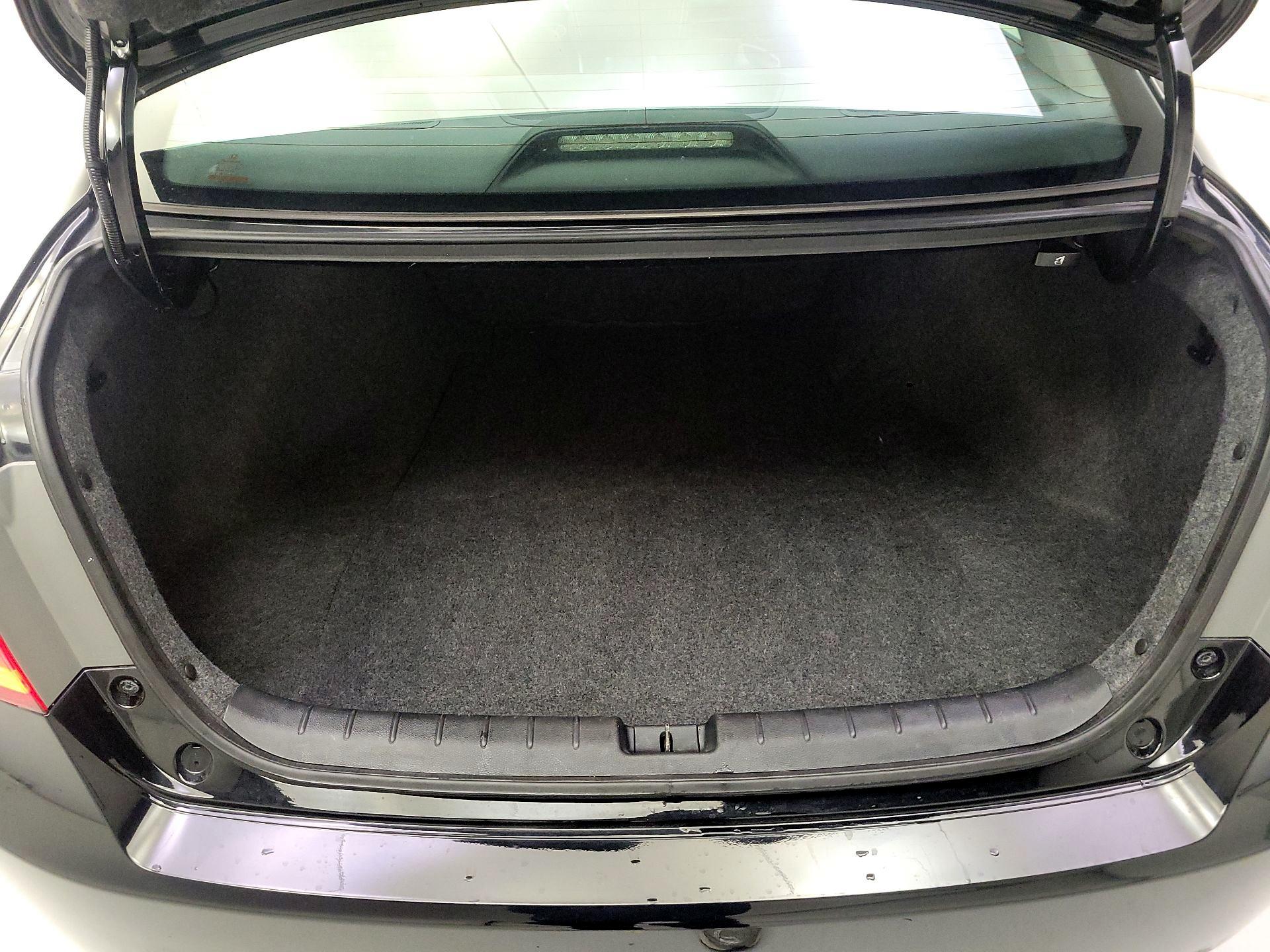 Thumbnail: 2015 Honda Accord - 19