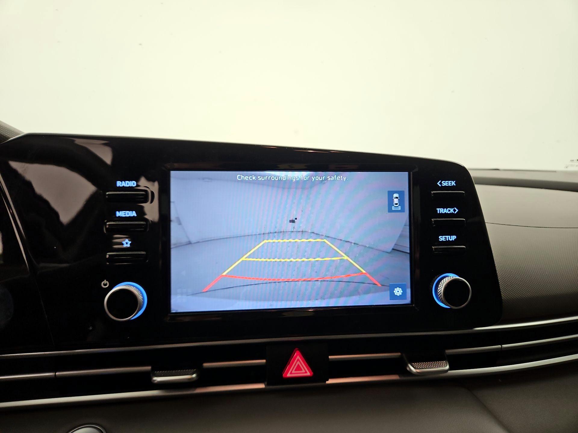 Thumbnail: 2022 Hyundai Elantra - 14