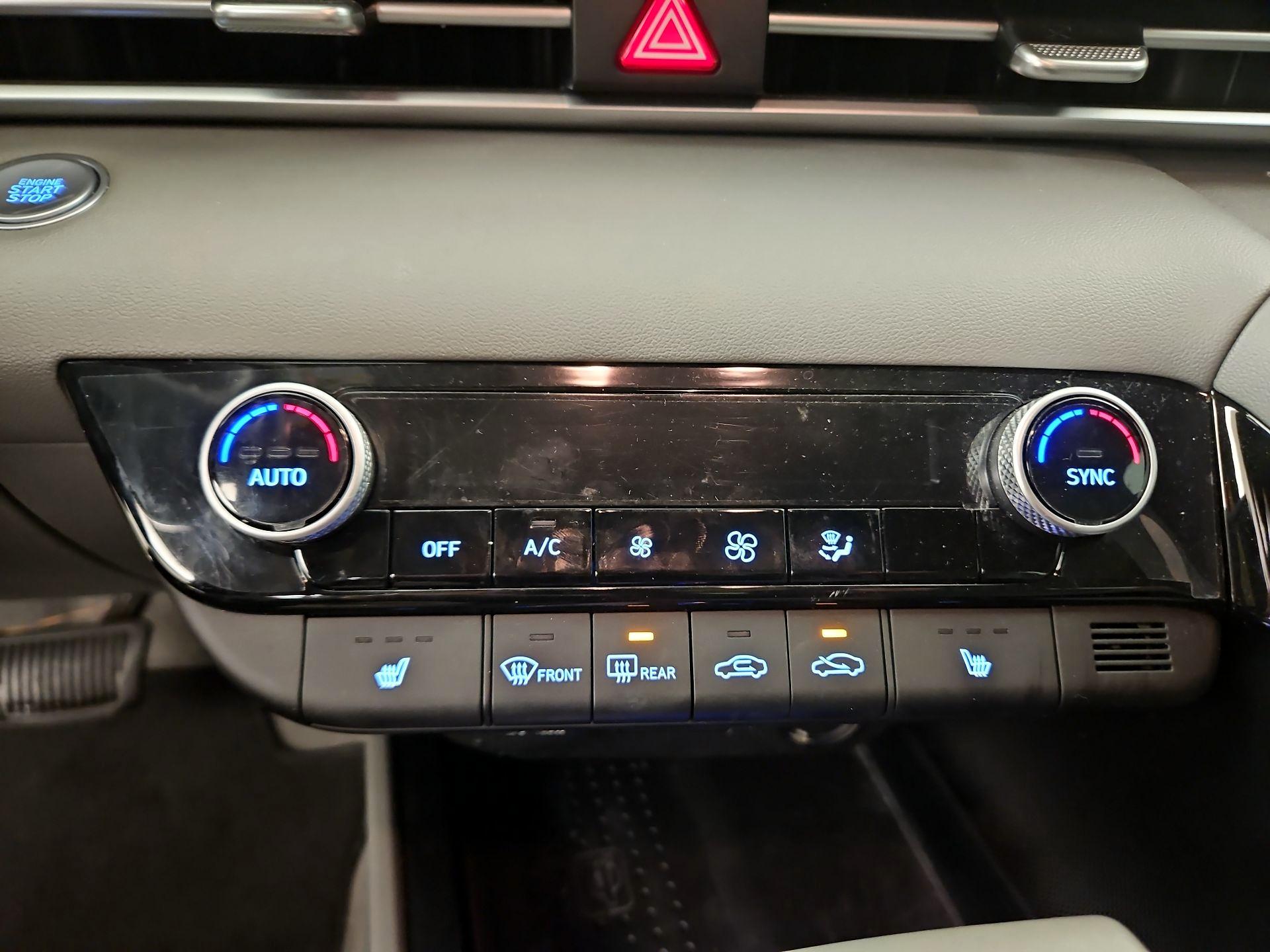 Thumbnail: 2022 Hyundai Elantra - 16