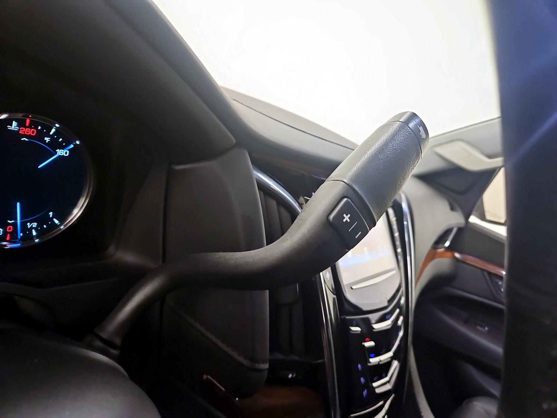 Thumbnail: 2016 Cadillac Escalade - 18