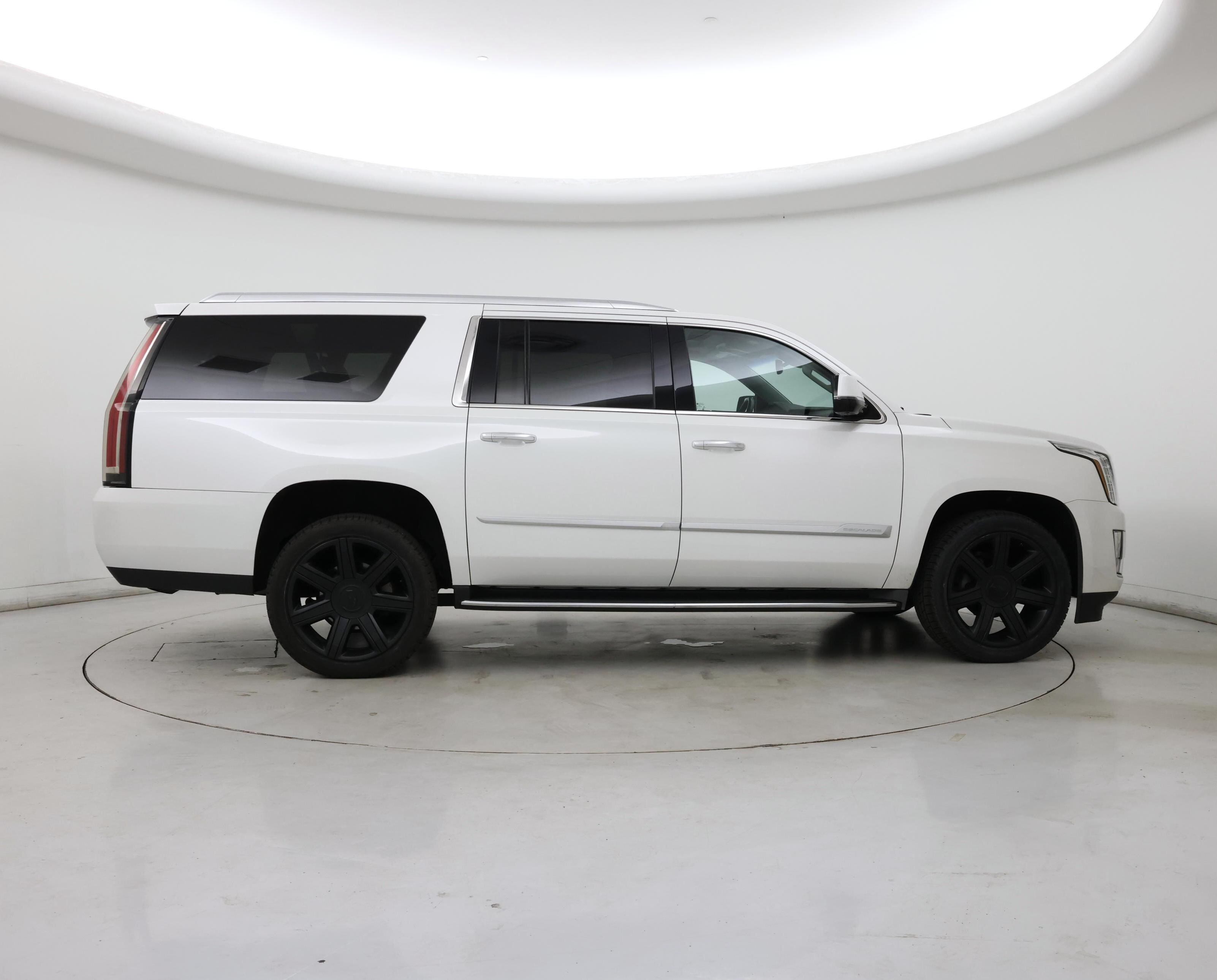 Thumbnail: 2016 Cadillac Escalade - 7