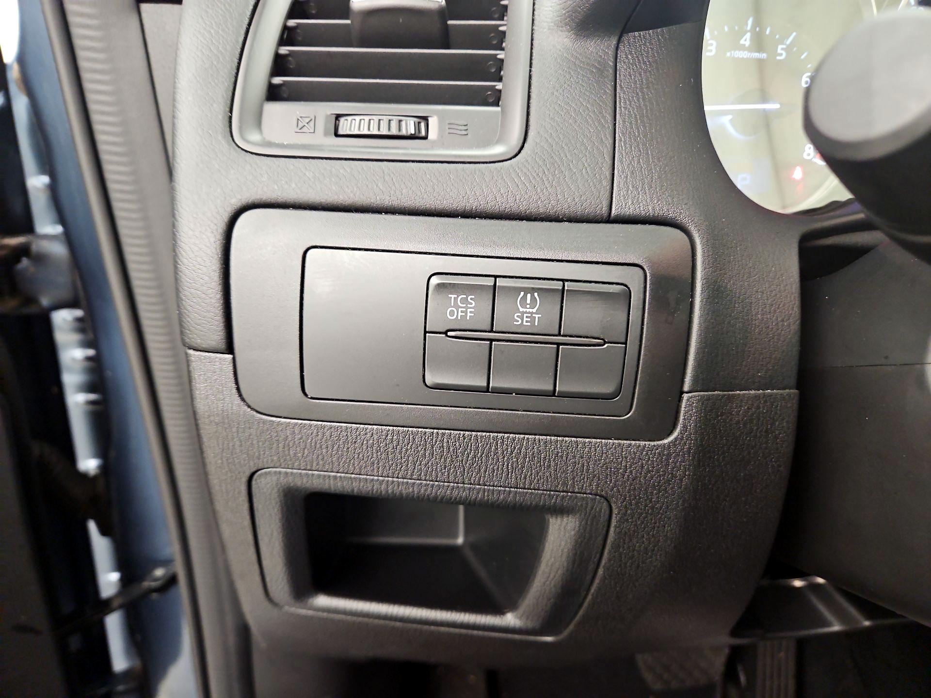 Thumbnail: 2016 Mazda CX-5 - 13