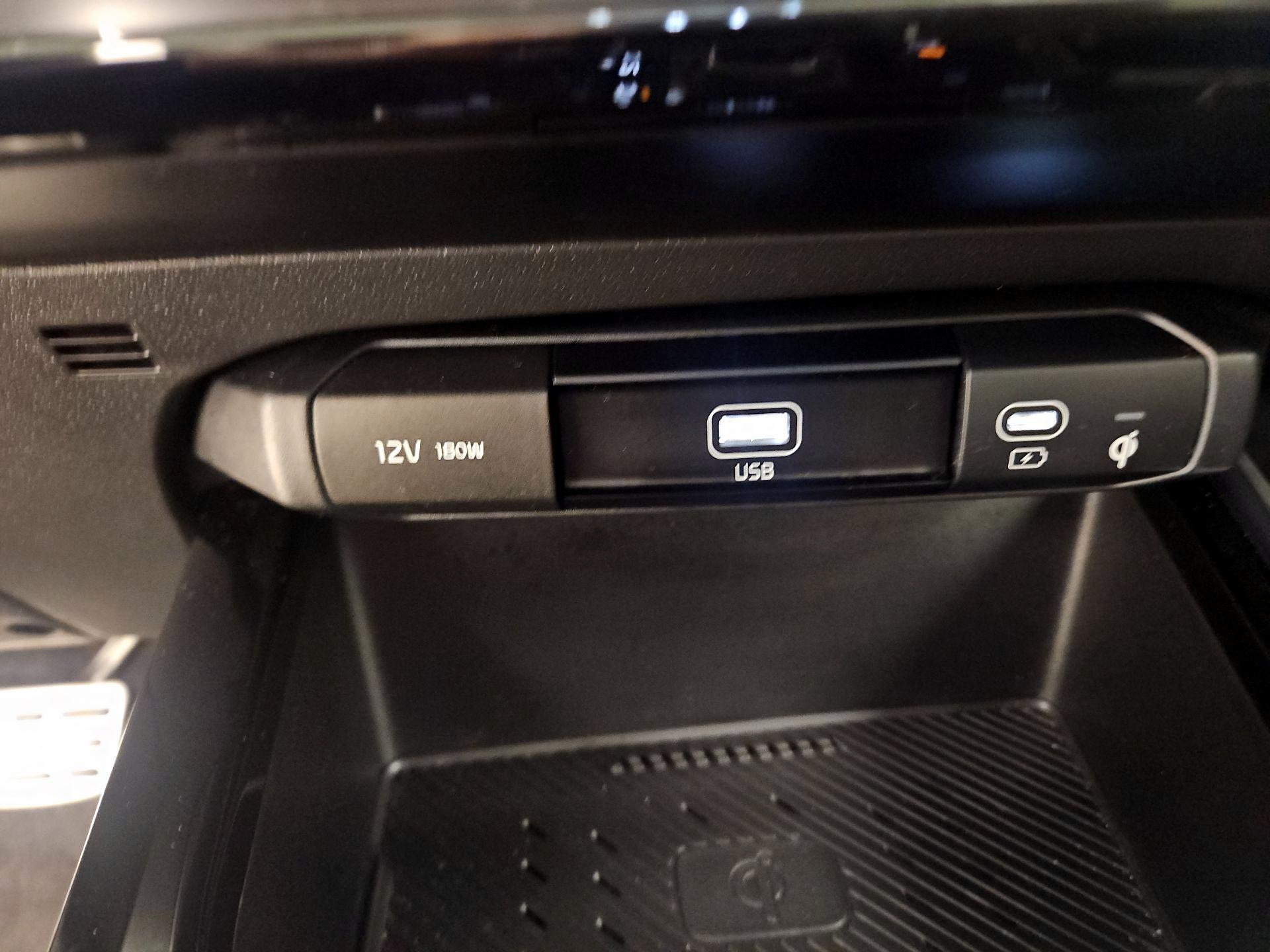 Thumbnail: 2023 Kia Niro - 19