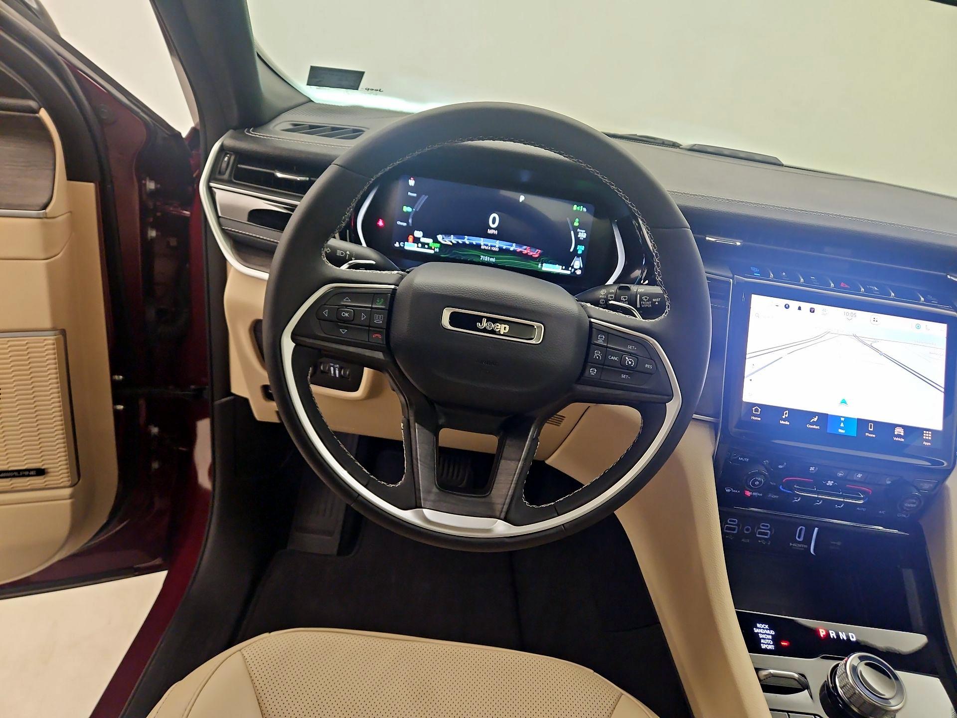 Thumbnail: 2024 Jeep Grand Cherokee - 10