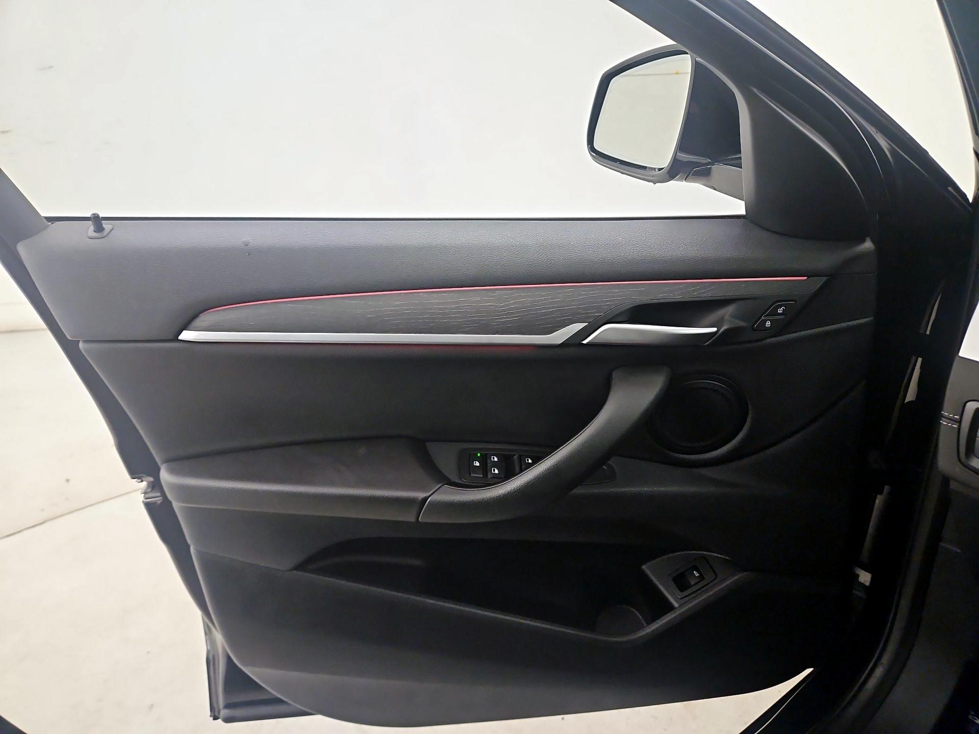 Thumbnail: 2022 BMW X2 - 12