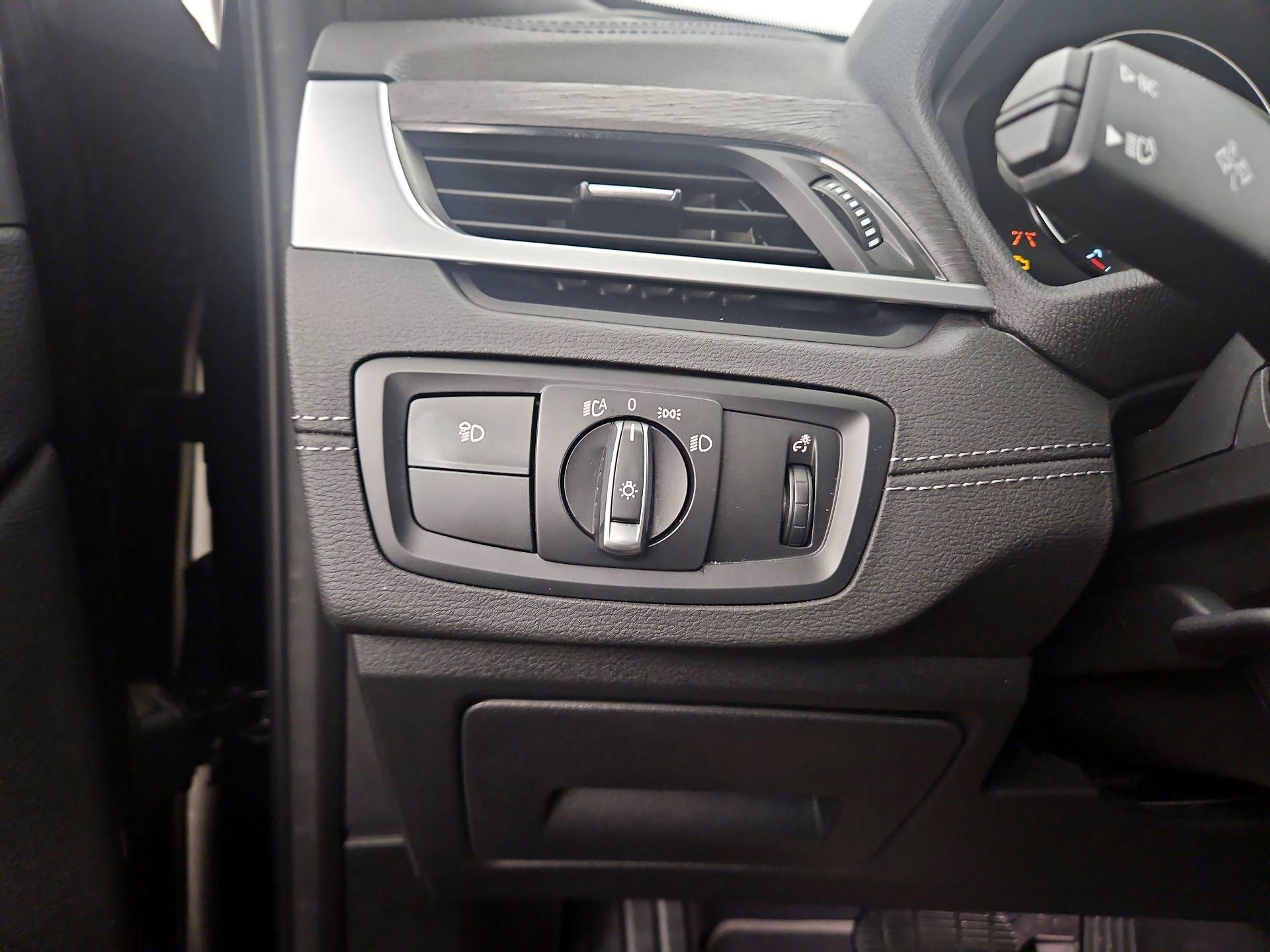 Thumbnail: 2022 BMW X2 - 13