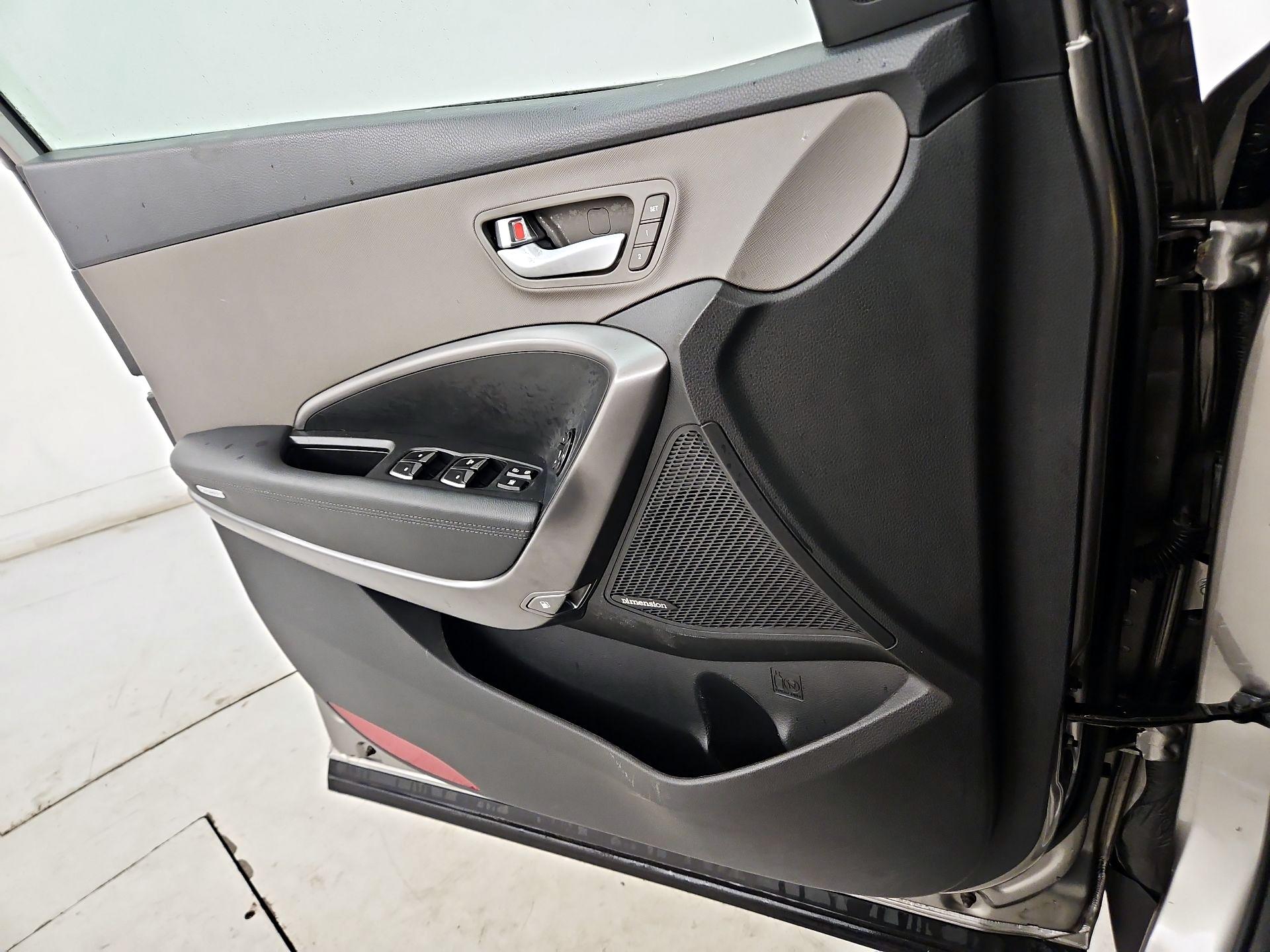 Thumbnail: 2014 Hyundai Santa Fe - 12