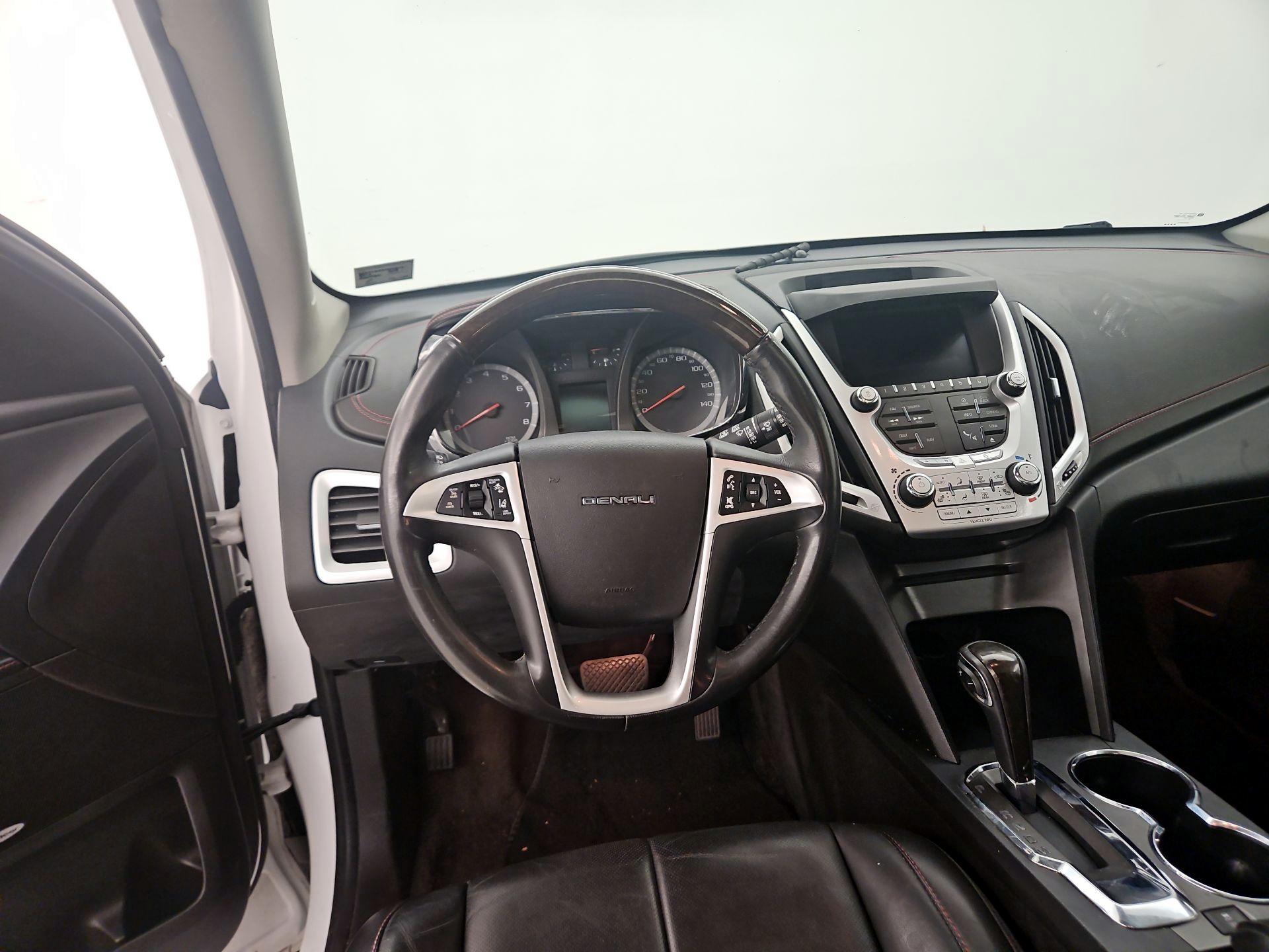 Thumbnail: 2015 GMC Terrain - 10