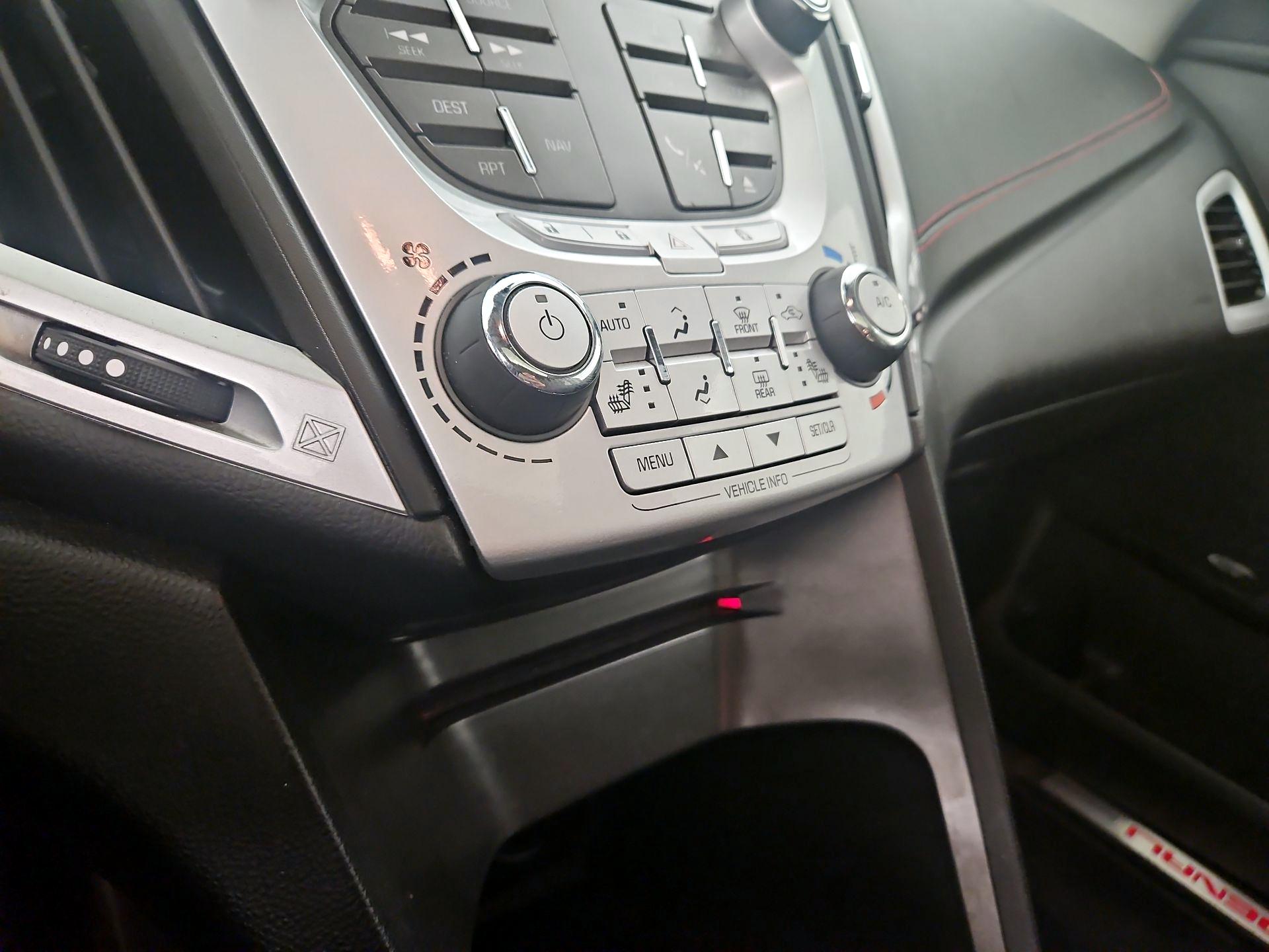 Thumbnail: 2015 GMC Terrain - 17