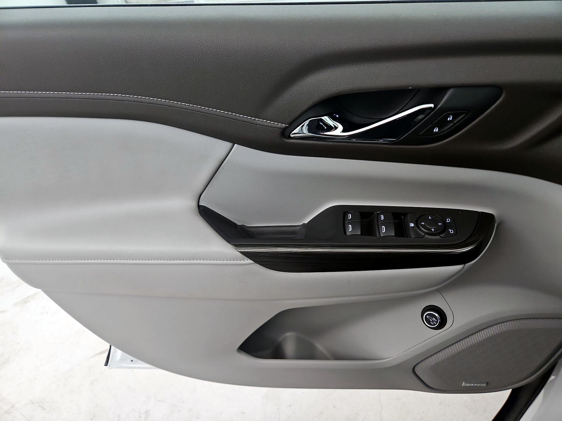 Thumbnail: 2019 GMC Acadia - 12