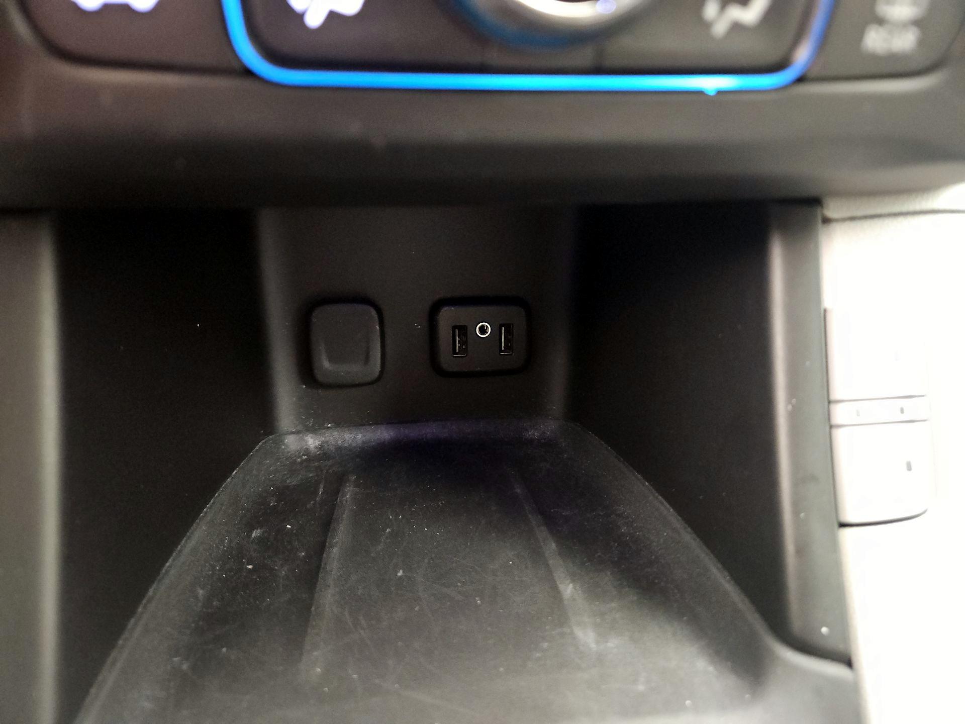 Thumbnail: 2019 GMC Acadia - 19