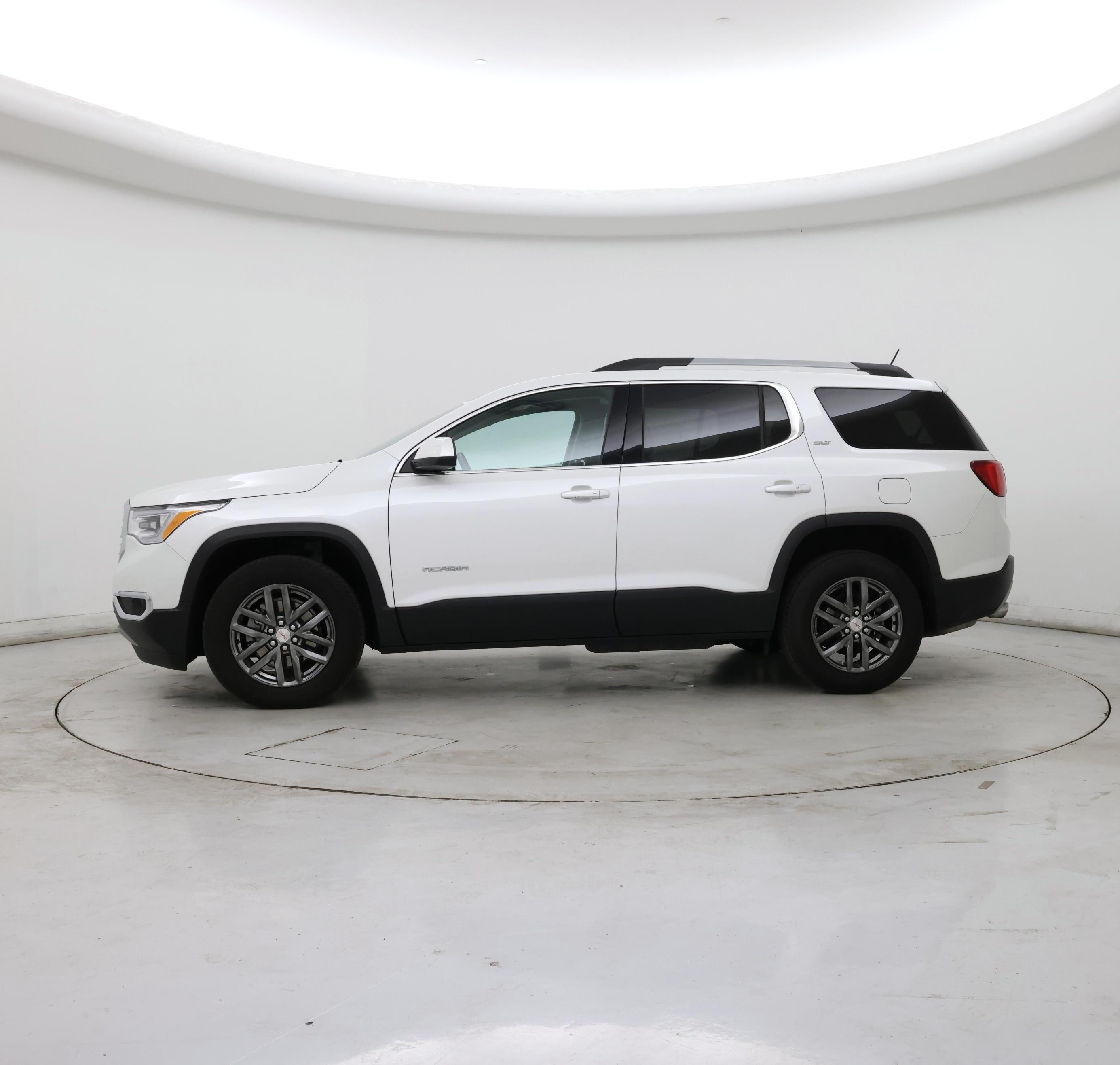 Thumbnail: 2019 GMC Acadia - 3