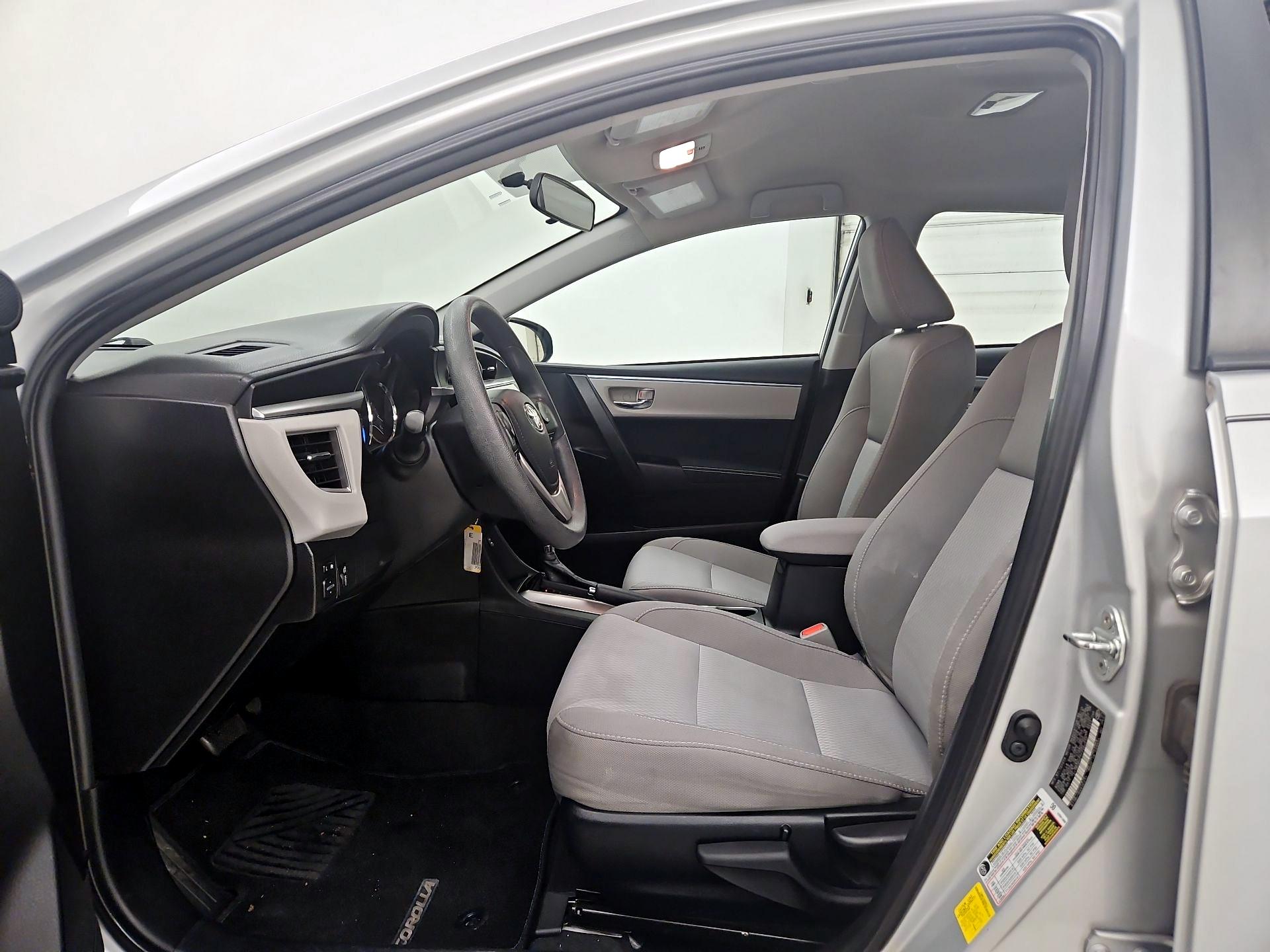 Thumbnail: 2015 Toyota Corolla - 11