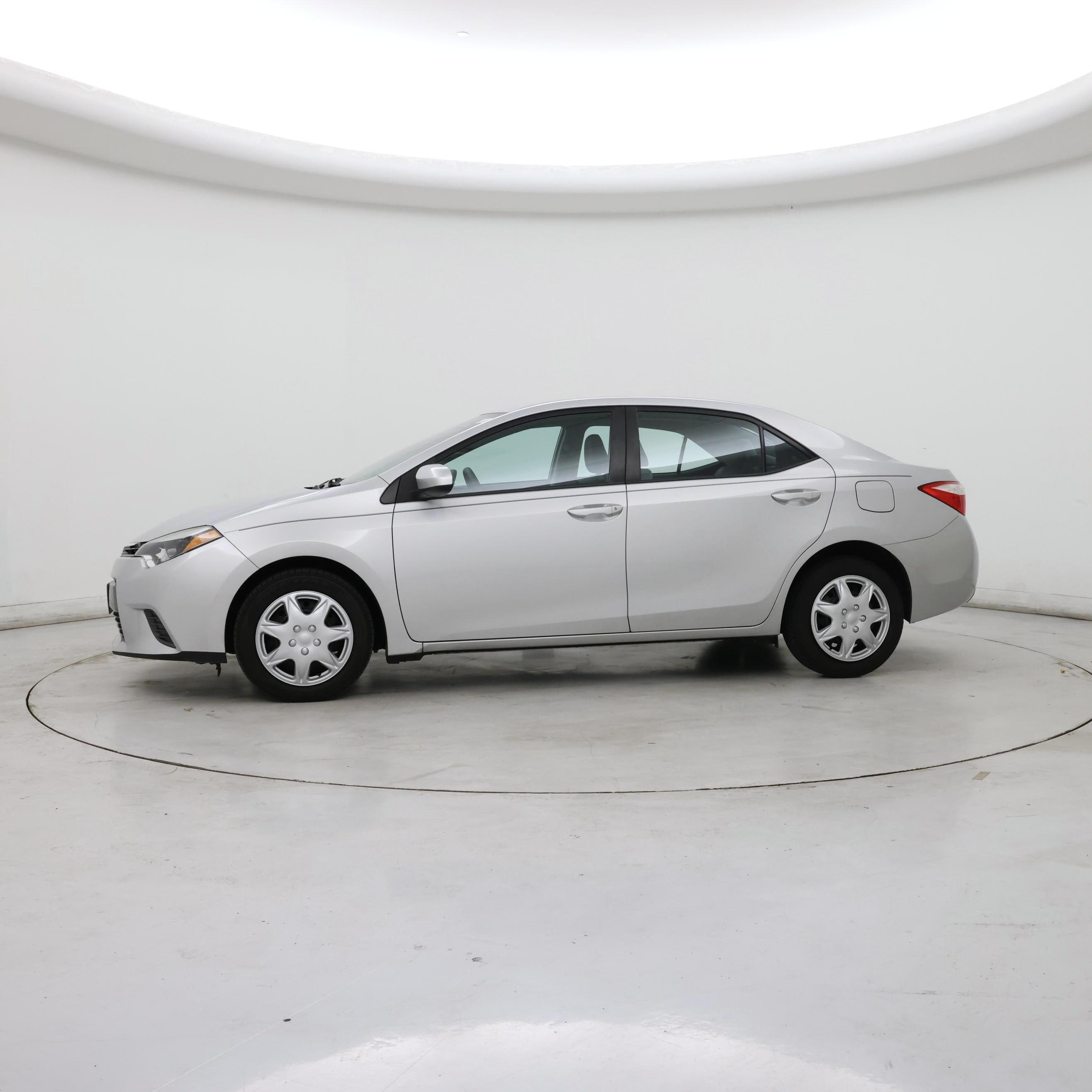 Thumbnail: 2015 Toyota Corolla - 3