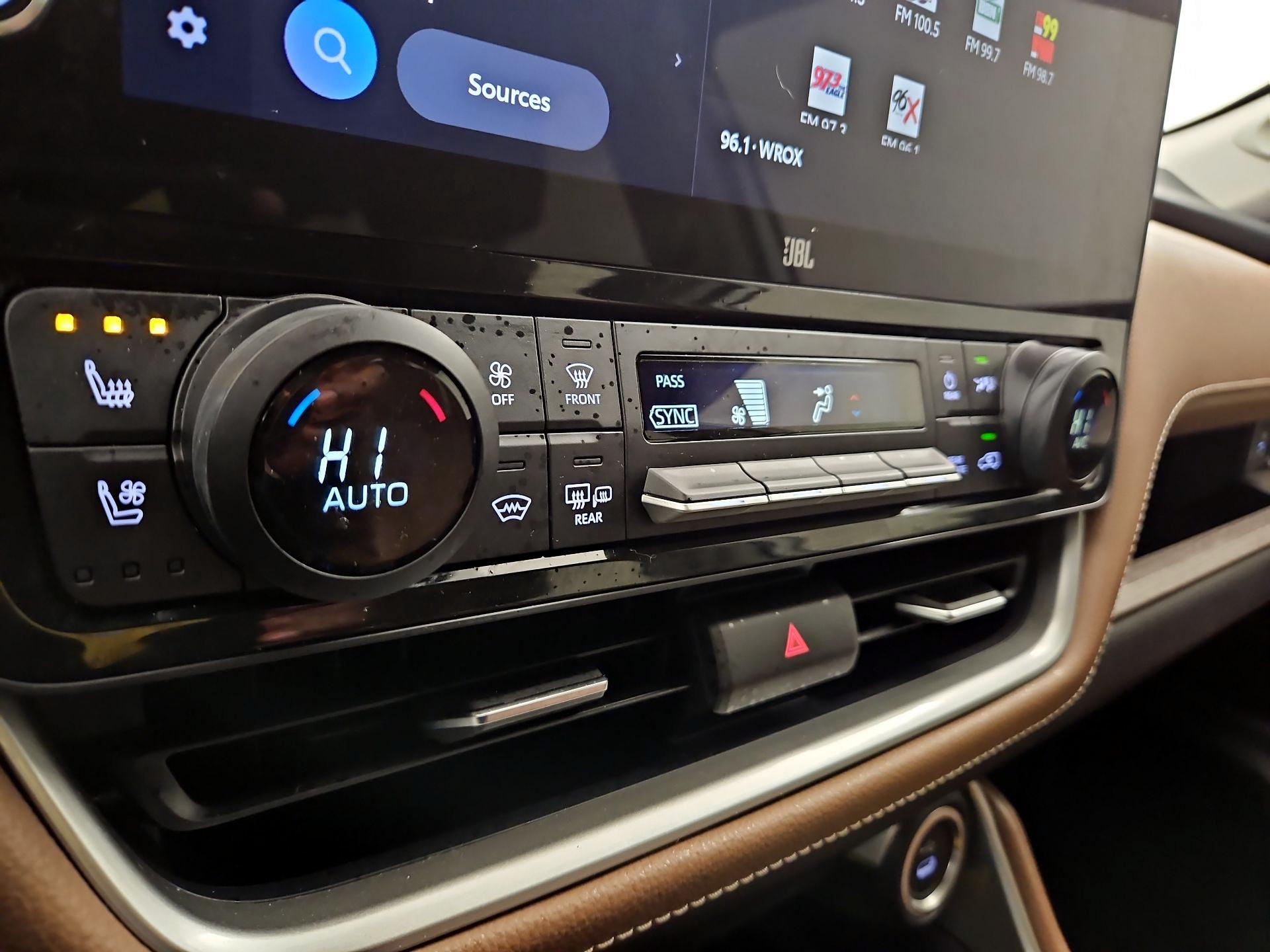 Thumbnail: 2024 Toyota Grand Highlander - 17