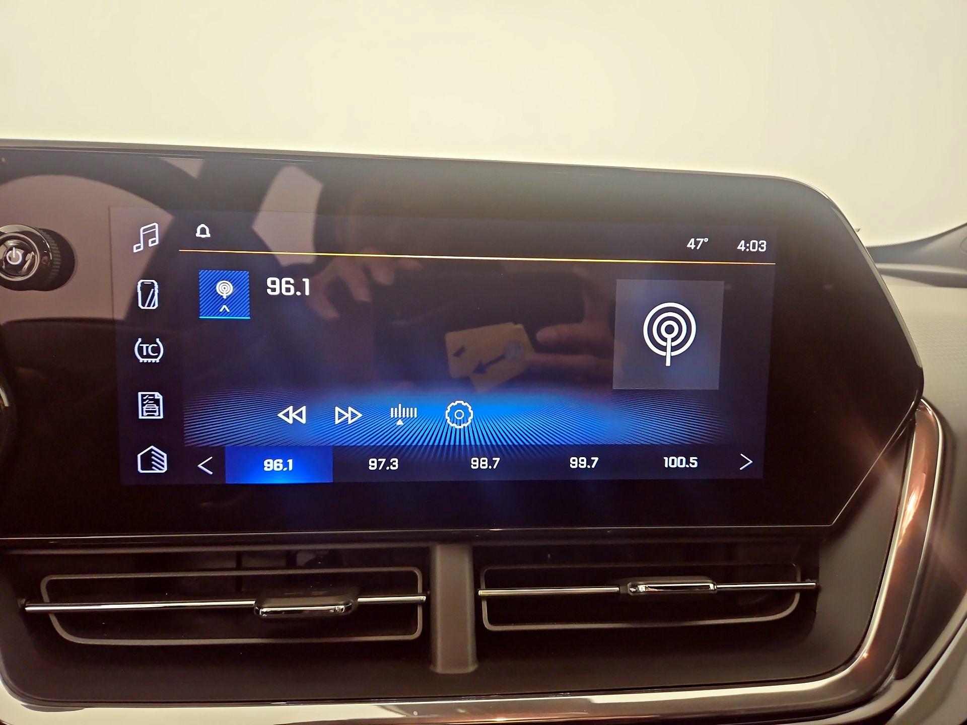 Thumbnail: 2025 Chevrolet Trax - 15