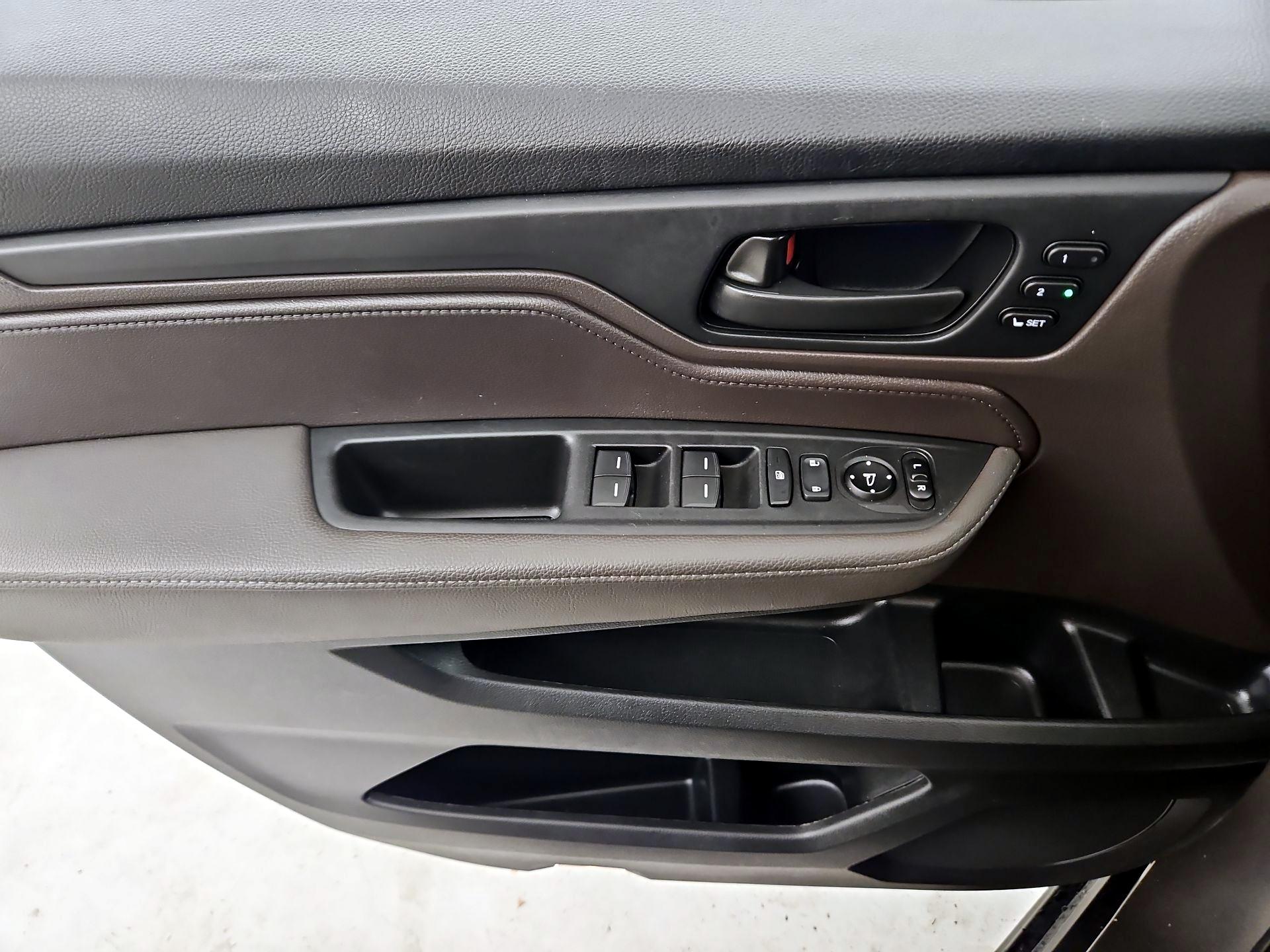 Thumbnail: 2022 Honda Odyssey - 12