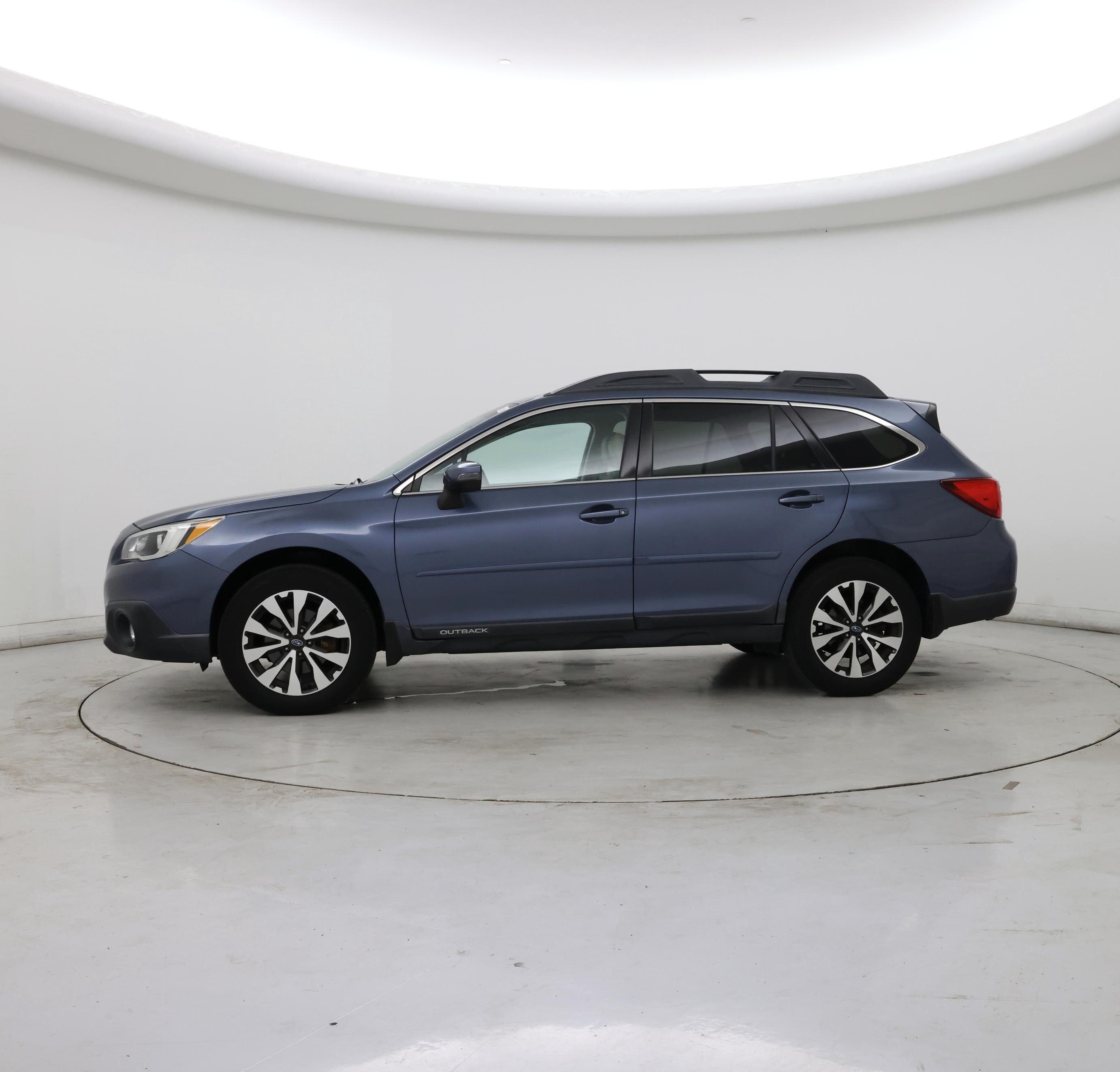 Thumbnail: 2015 Subaru Outback - 3