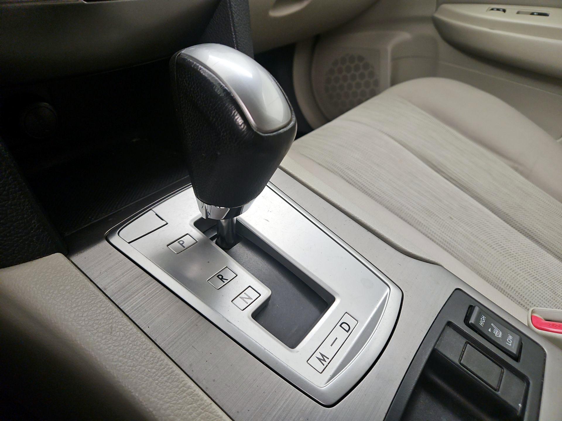 Thumbnail: 2014 Subaru Outback - 16