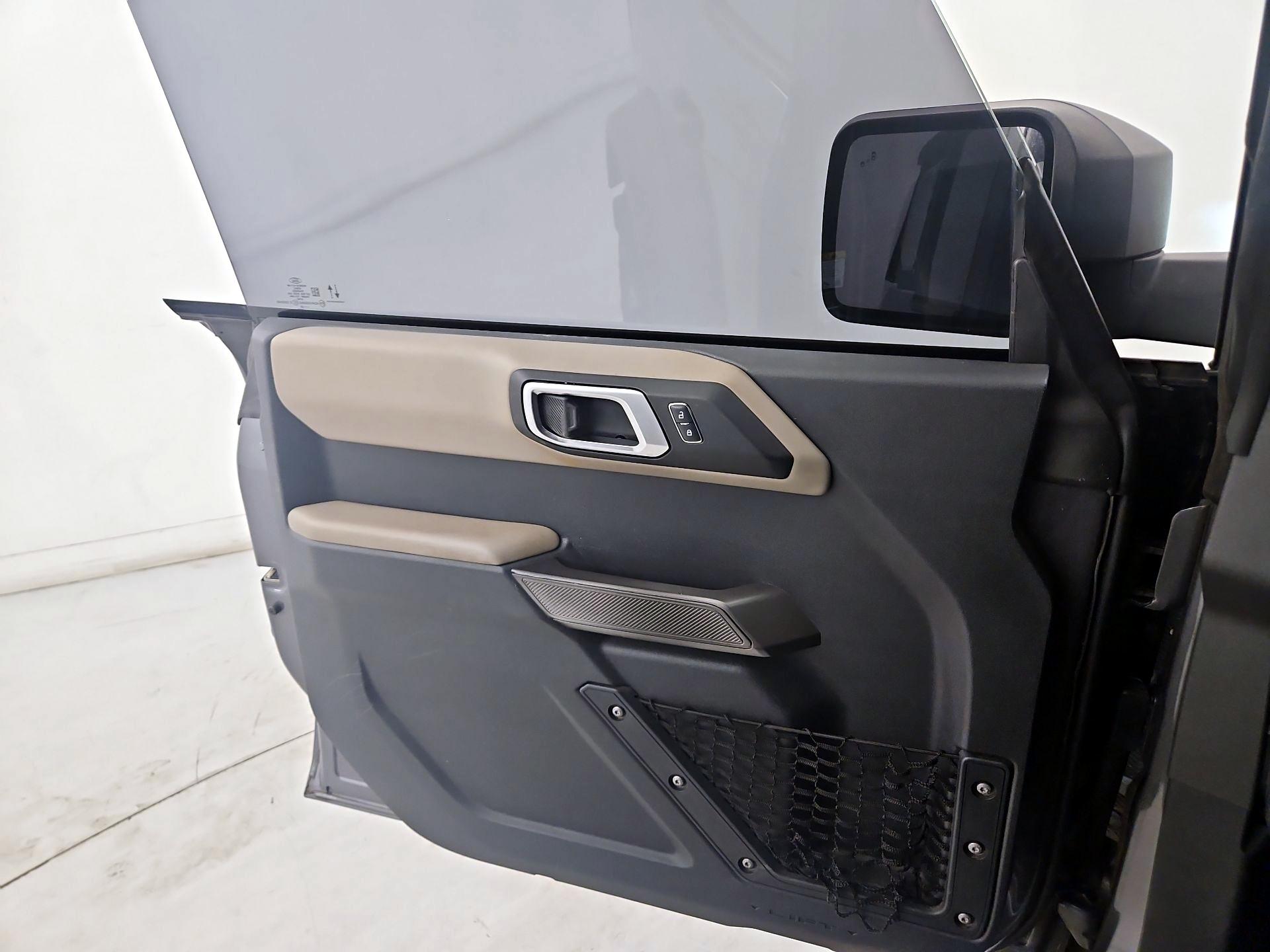 Thumbnail: 2022 Ford Bronco - 12