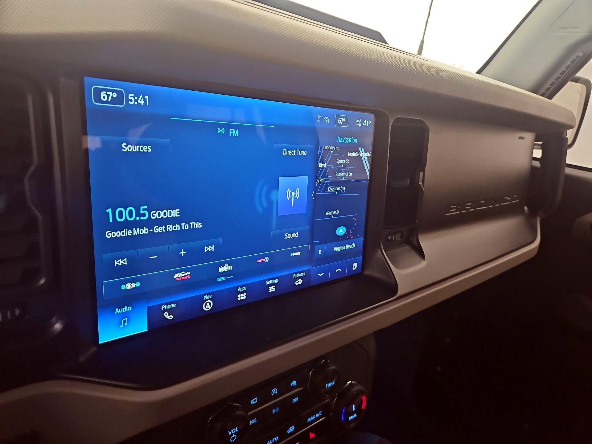 Thumbnail: 2022 Ford Bronco - 16