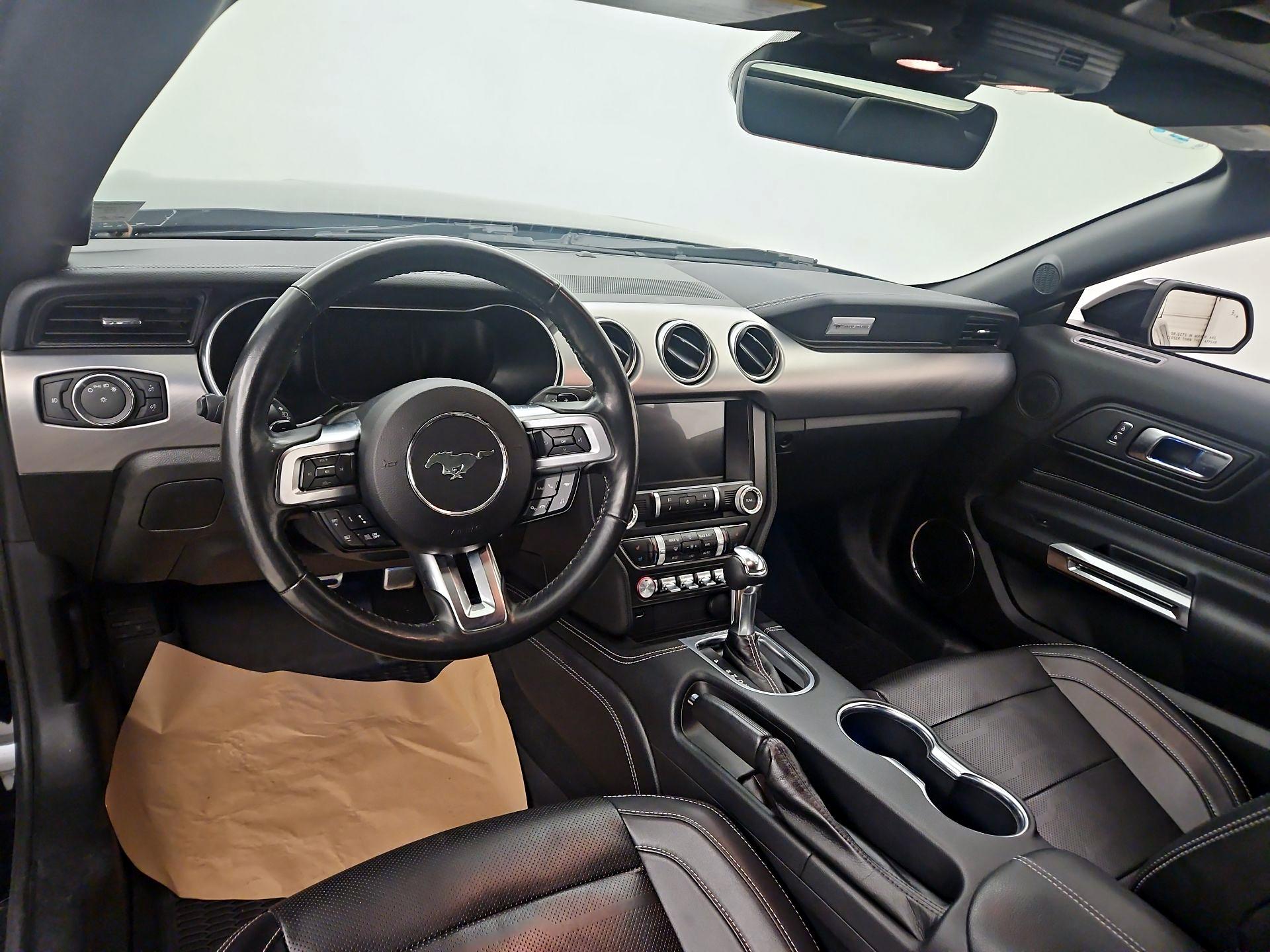 Thumbnail: 2022 Ford Mustang - 9