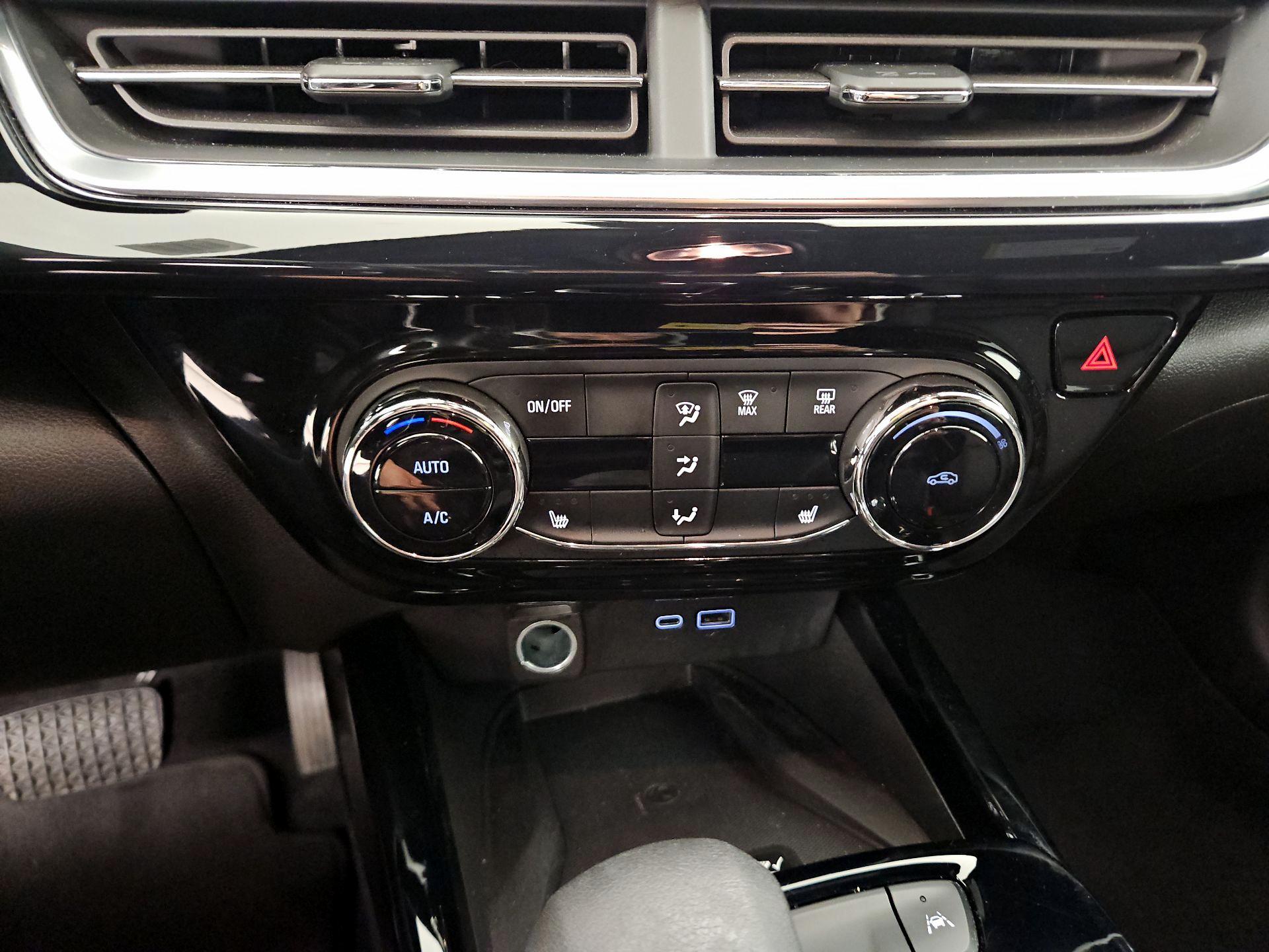 Thumbnail: 2024 Chevrolet Trax - 16